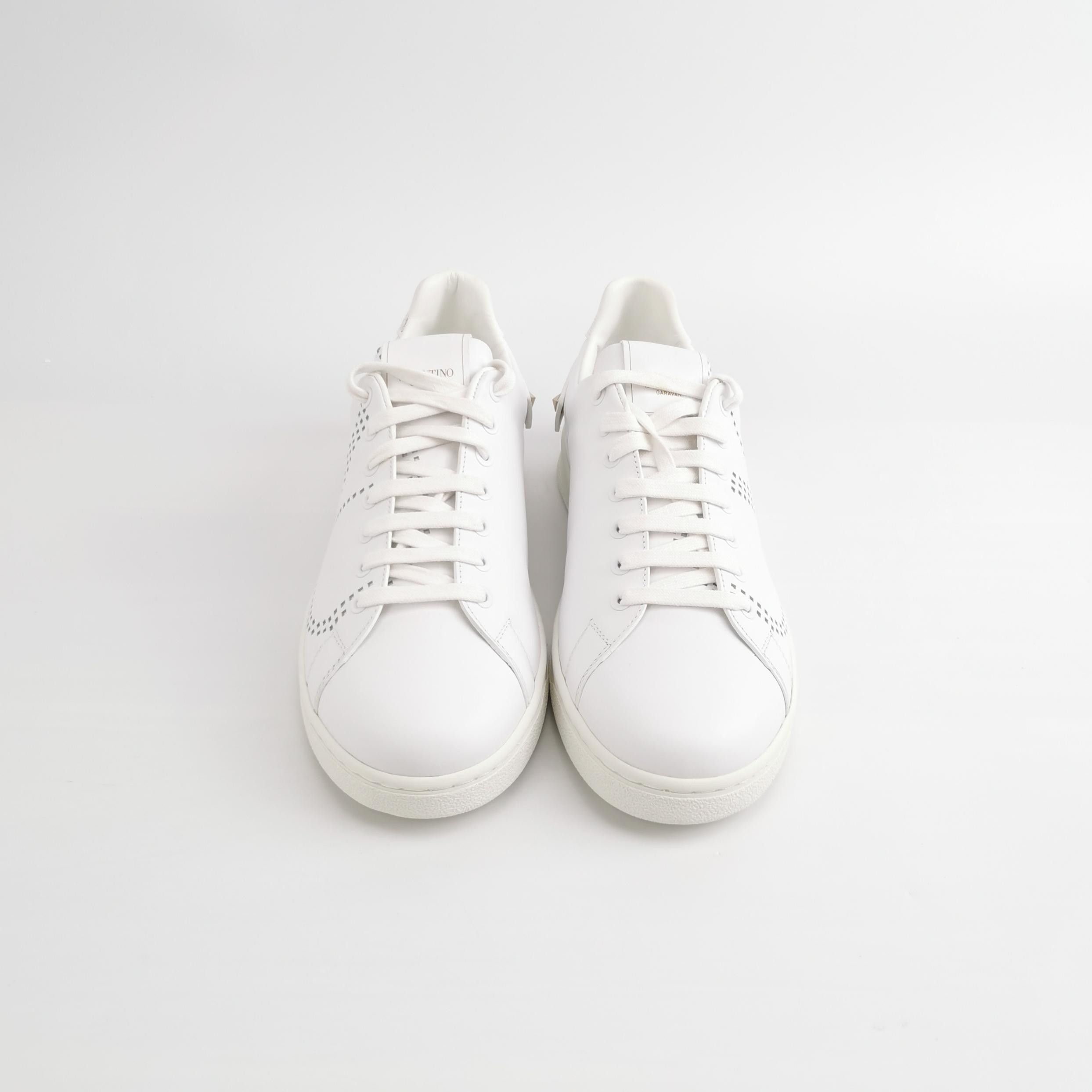 Valentino Valentino Backnet Perforated Sneakers Size 41 Size US 8 / EU 41 - 4 Thumbnail