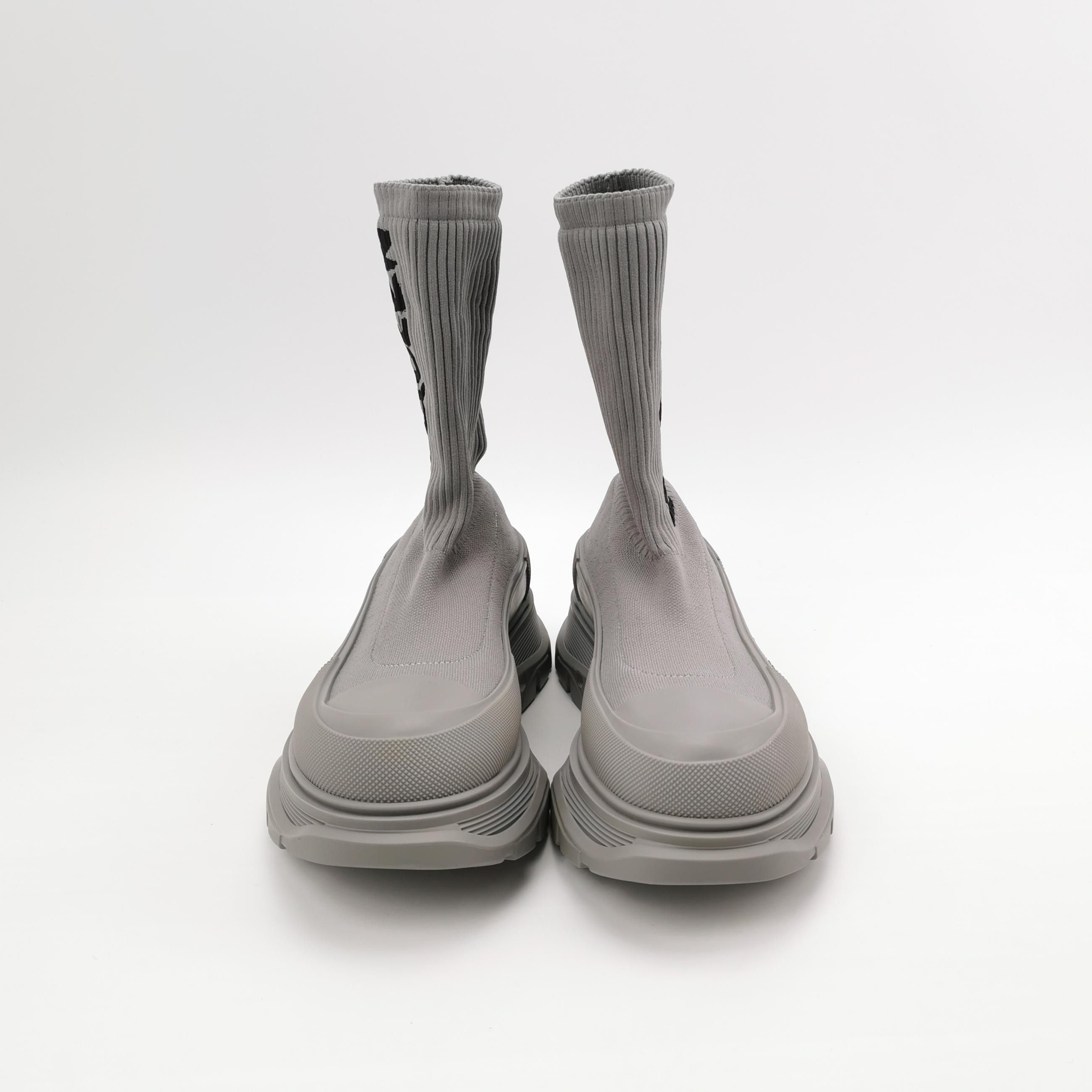 Alexander McQueen Alexander McQueen Gray Tread Slick Ankle Boots 40 Size US 7 / EU 40 - 4 Thumbnail