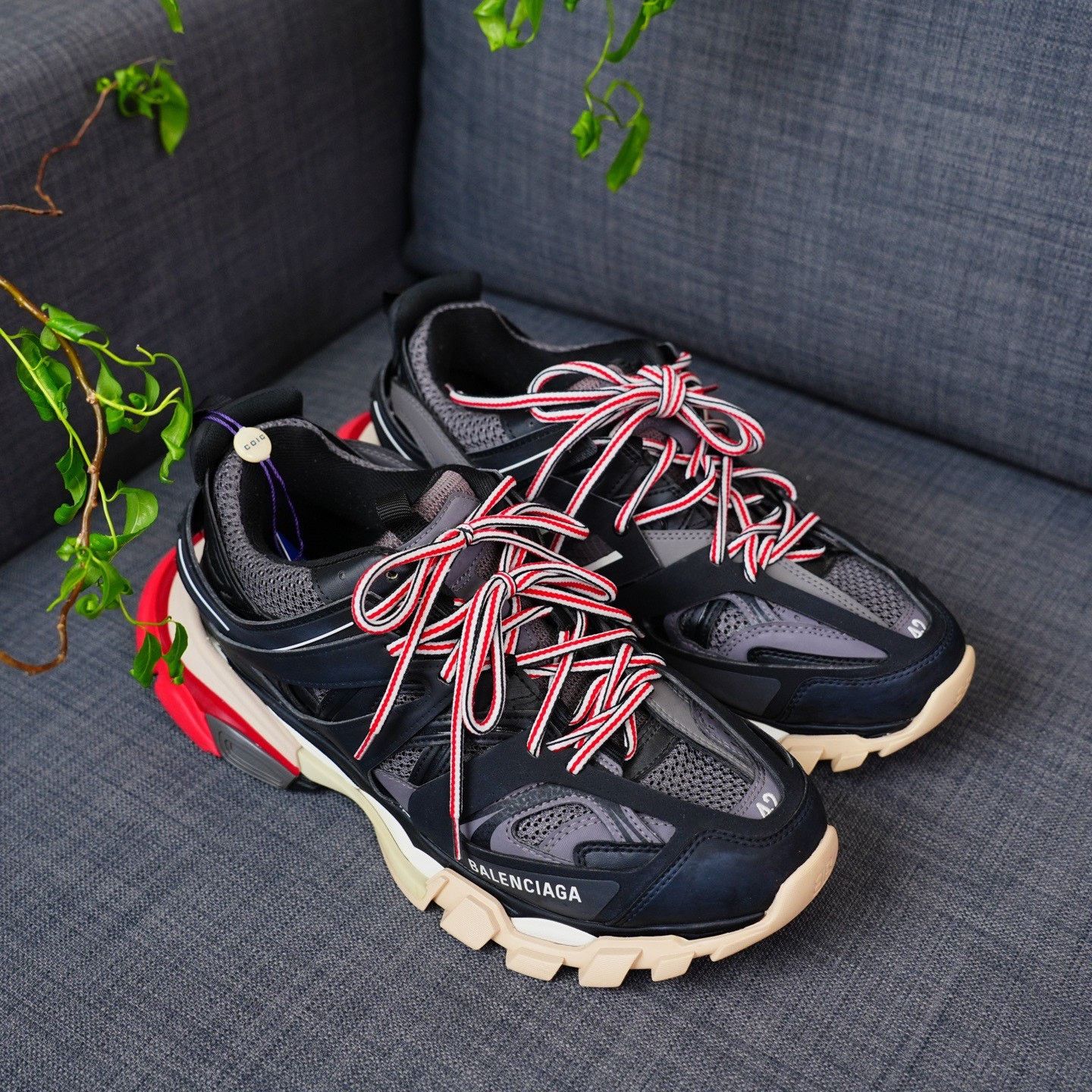 Balenciaga Balenciaga Black Lowtop Sneakers 9 Men Size US 9 / EU 42 - 4 Thumbnail