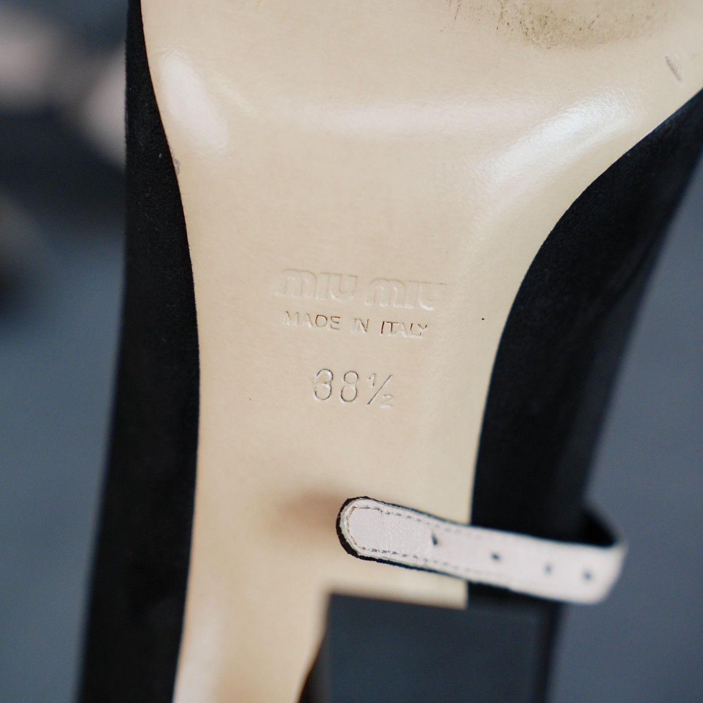 Miu Miu Miu Miu Suede Black Sandals us_8-5 Women Size US 8.5 / IT 38.5 - 7 Thumbnail
