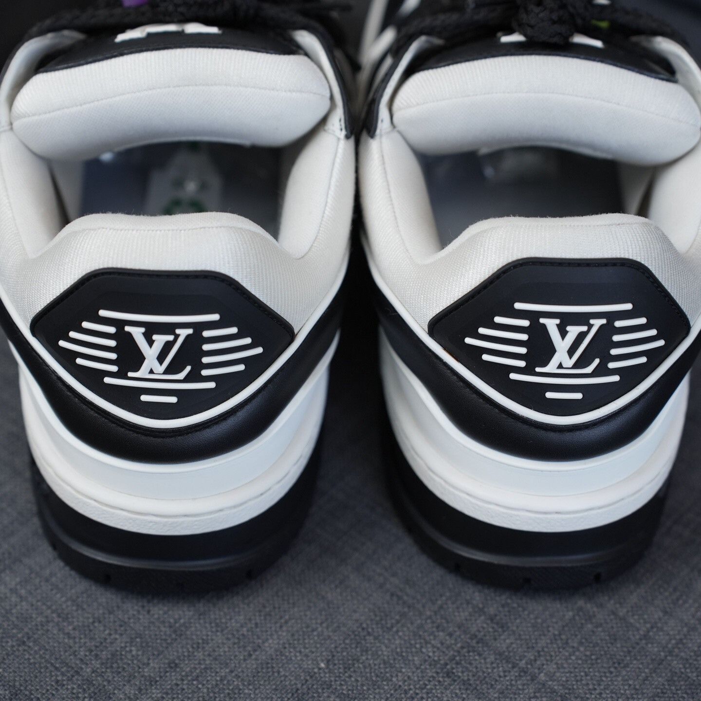 Louis Vuitton Louis Vuitton Training Black Lowtop Sneakers 12 Men Size US 12 / EU 45 - 6 Thumbnail