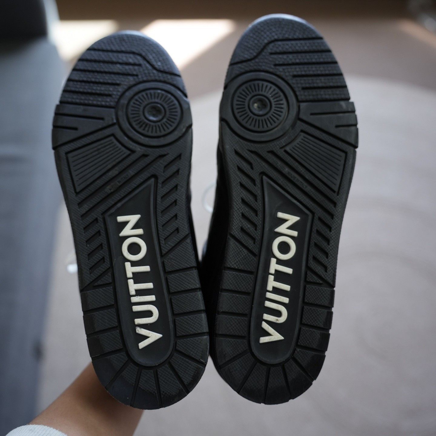 Louis Vuitton Louis Vuitton Training Black Lowtop Sneakers 12 Men Size US 12 / EU 45 - 7 Thumbnail