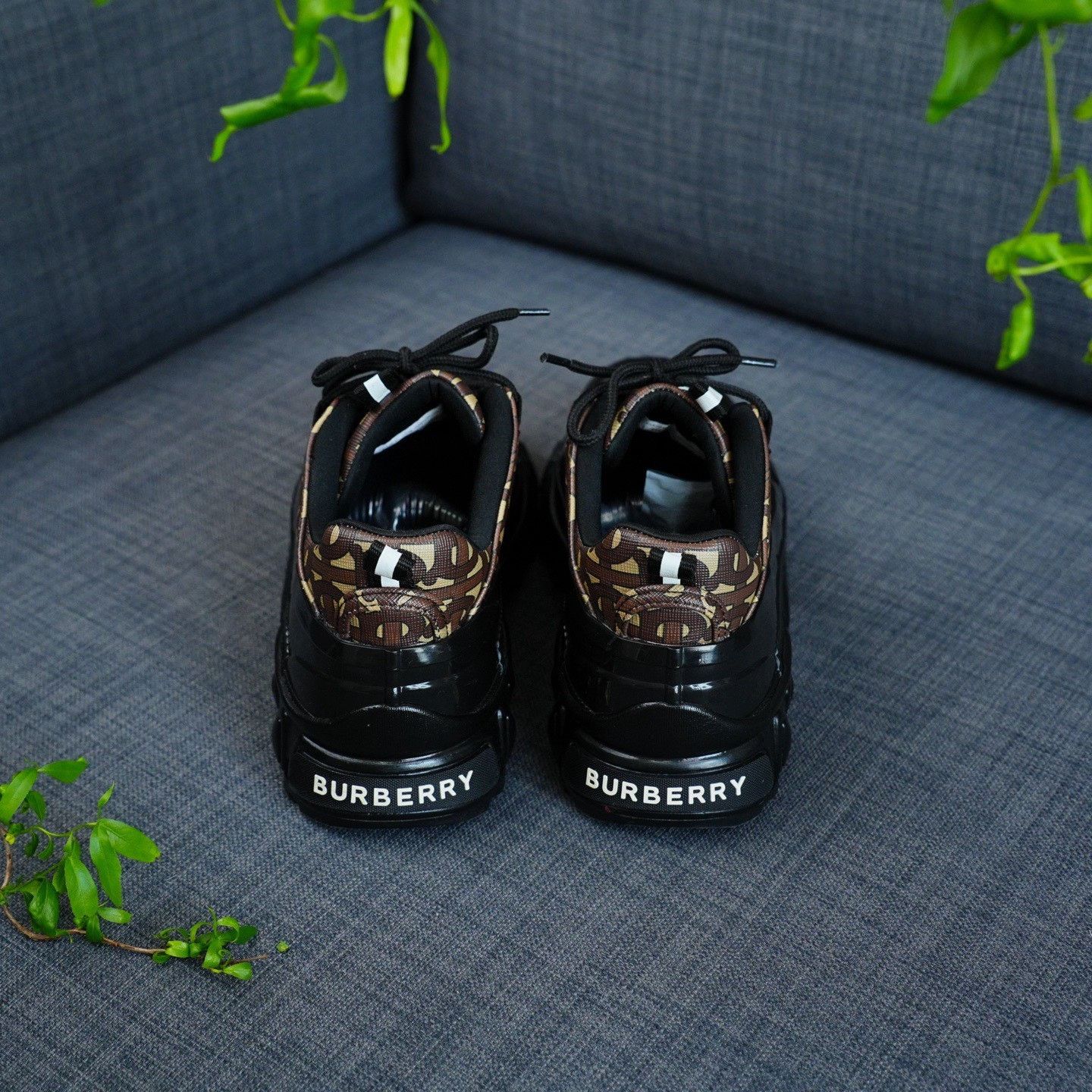 Burberry Burberry Casual Lowtop Sneakers 6 Men Size US 6 / EU 39 - 6 Thumbnail