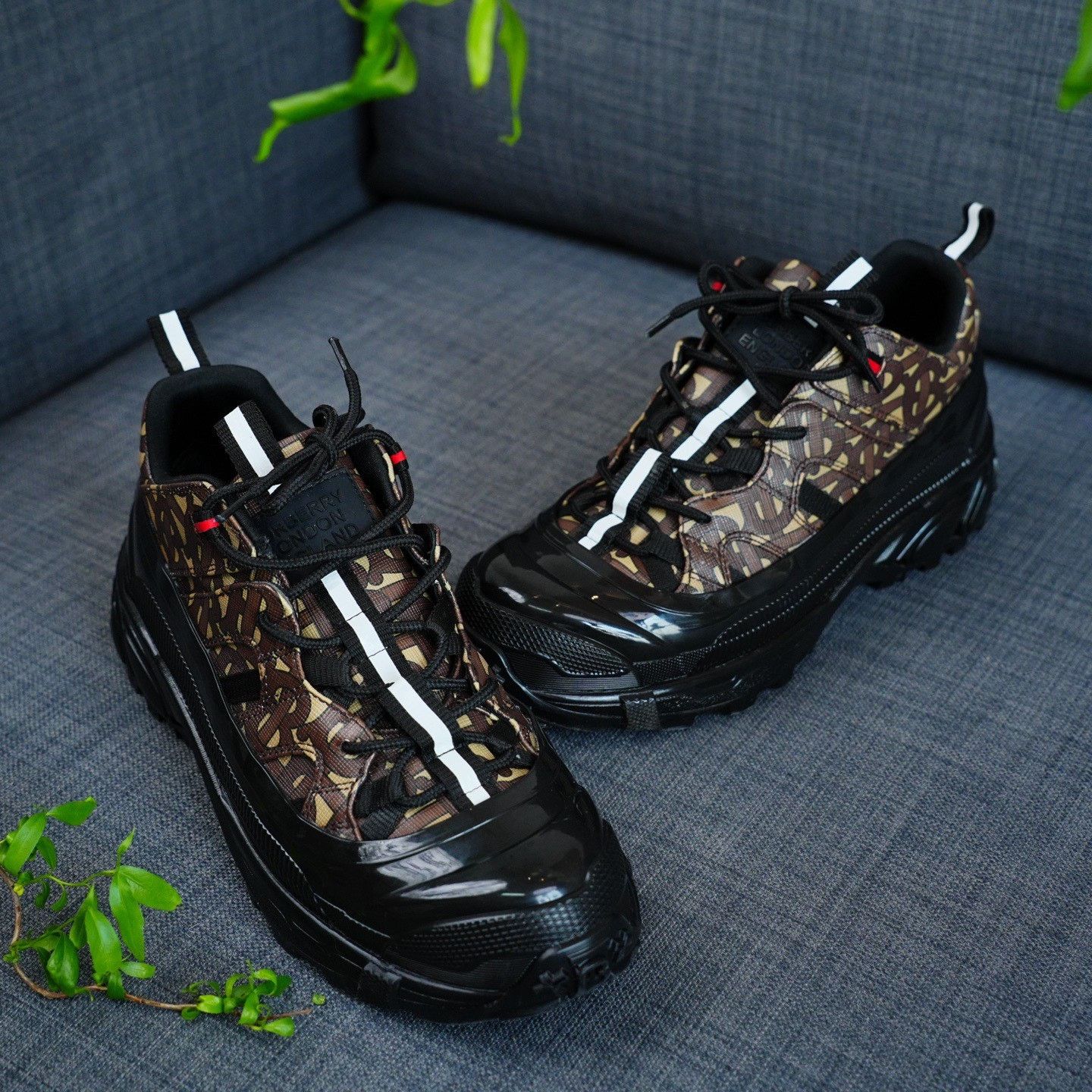 Burberry Burberry Casual Lowtop Sneakers 6 Men Size US 6 / EU 39 - 3 Thumbnail