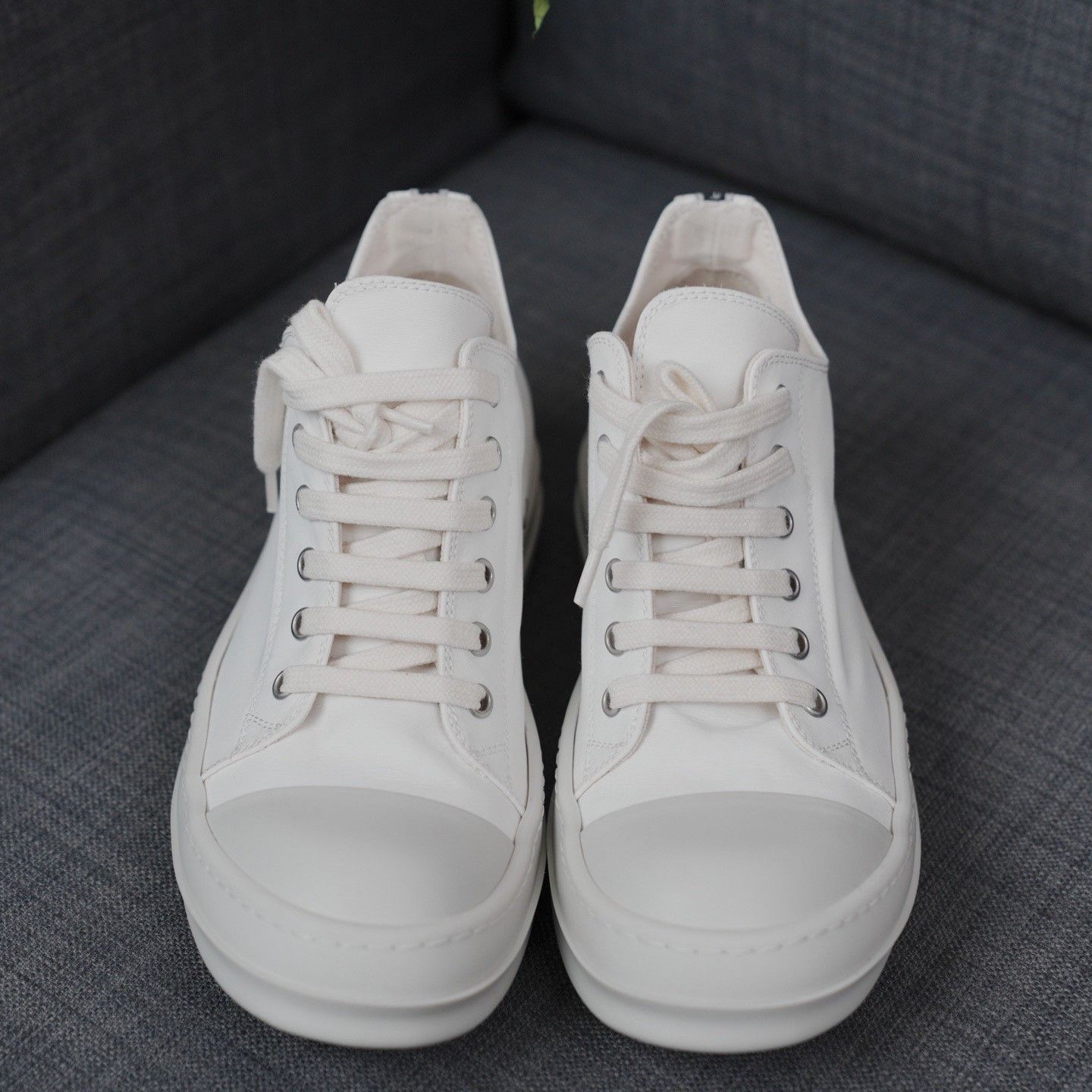 Rick Owens Rick Owens Canvas White Lowtop Sneakers us_8 Women Size US 8 / IT 38 - 4 Thumbnail