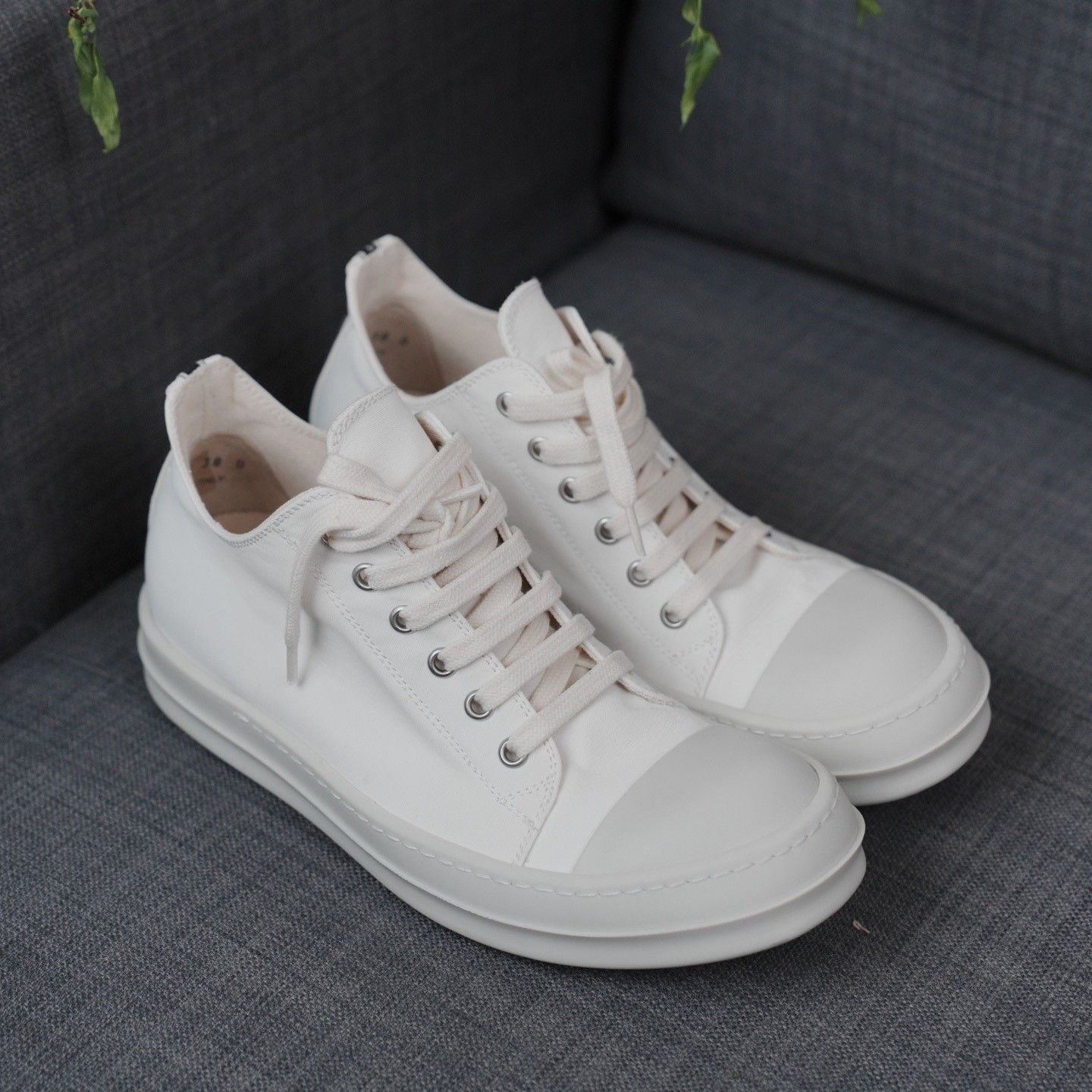Rick Owens Rick Owens Canvas White Lowtop Sneakers us_8 Women Size US 8 / IT 38 - 5 Thumbnail