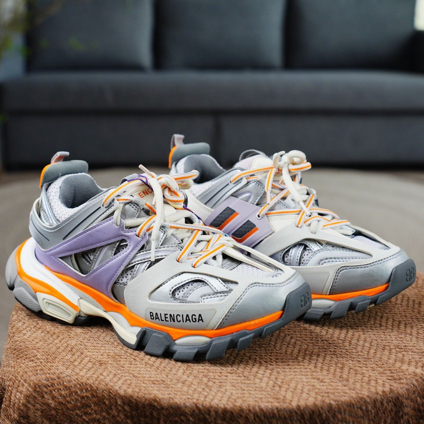 Balenciaga Balenciaga Gray Lowtop Sneakers us_7 Women Size US 7 / IT 37 - 3 Thumbnail