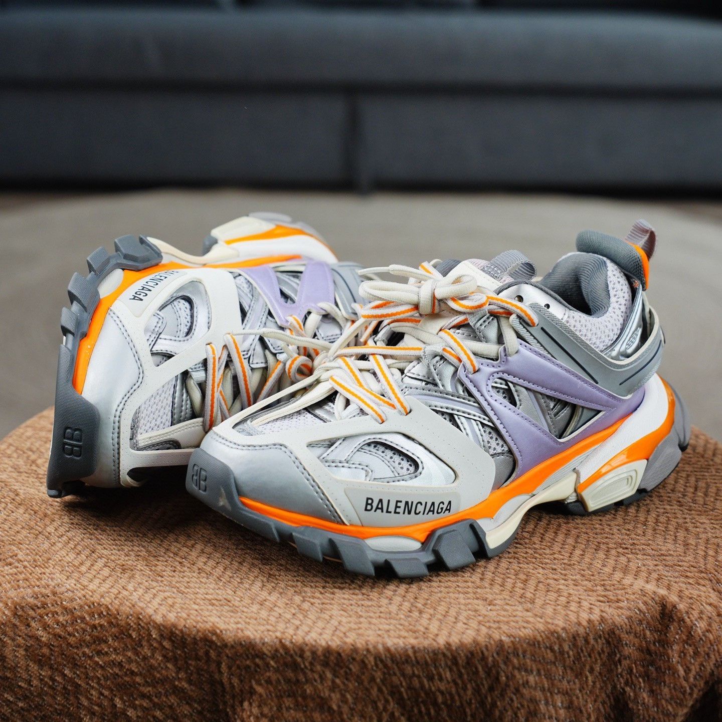 Balenciaga Balenciaga Gray Lowtop Sneakers us_7 Women Size US 7 / IT 37 - 2 Thumbnail
