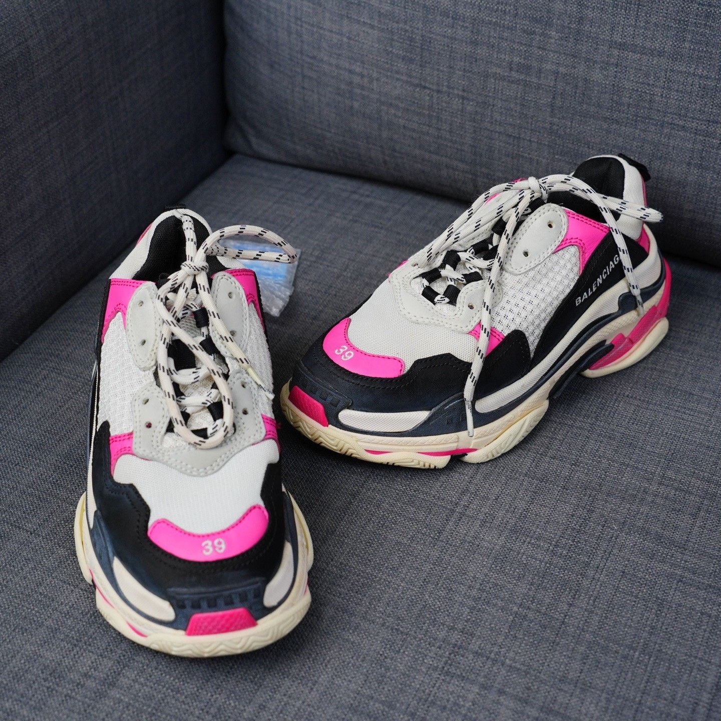 Balenciaga Balenciaga Pink Lowtop Sneakers us_9 Women Size US 9 / IT 39 - 3 Thumbnail