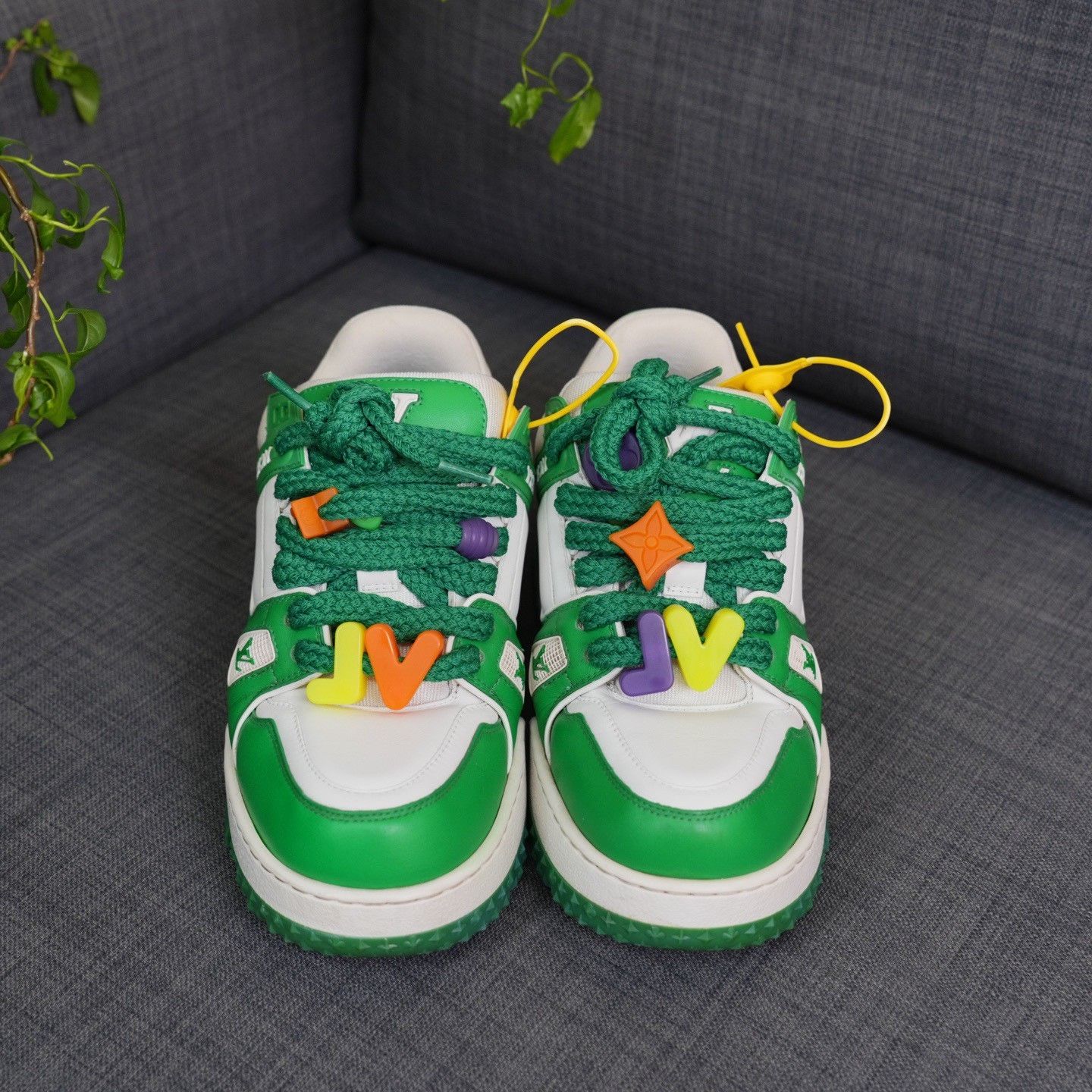 Louis Vuitton Louis Vuitton Training Green Lowtop Sneakers 8.5 Men Size US 8.5 / EU 41-42 - 5 Thumbnail