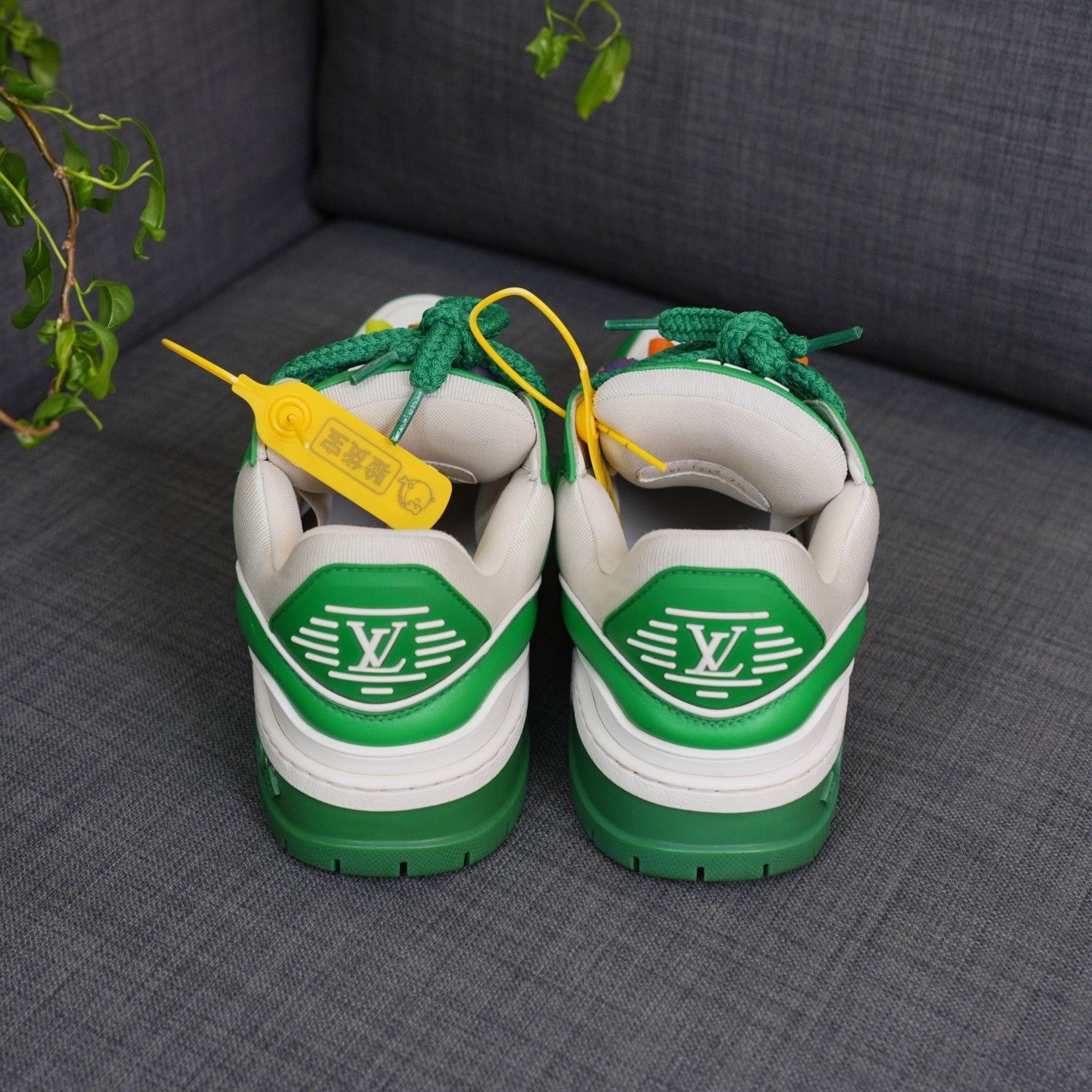 Louis Vuitton Louis Vuitton Training Green Lowtop Sneakers 8.5 Men Size US 8.5 / EU 41-42 - 6 Thumbnail