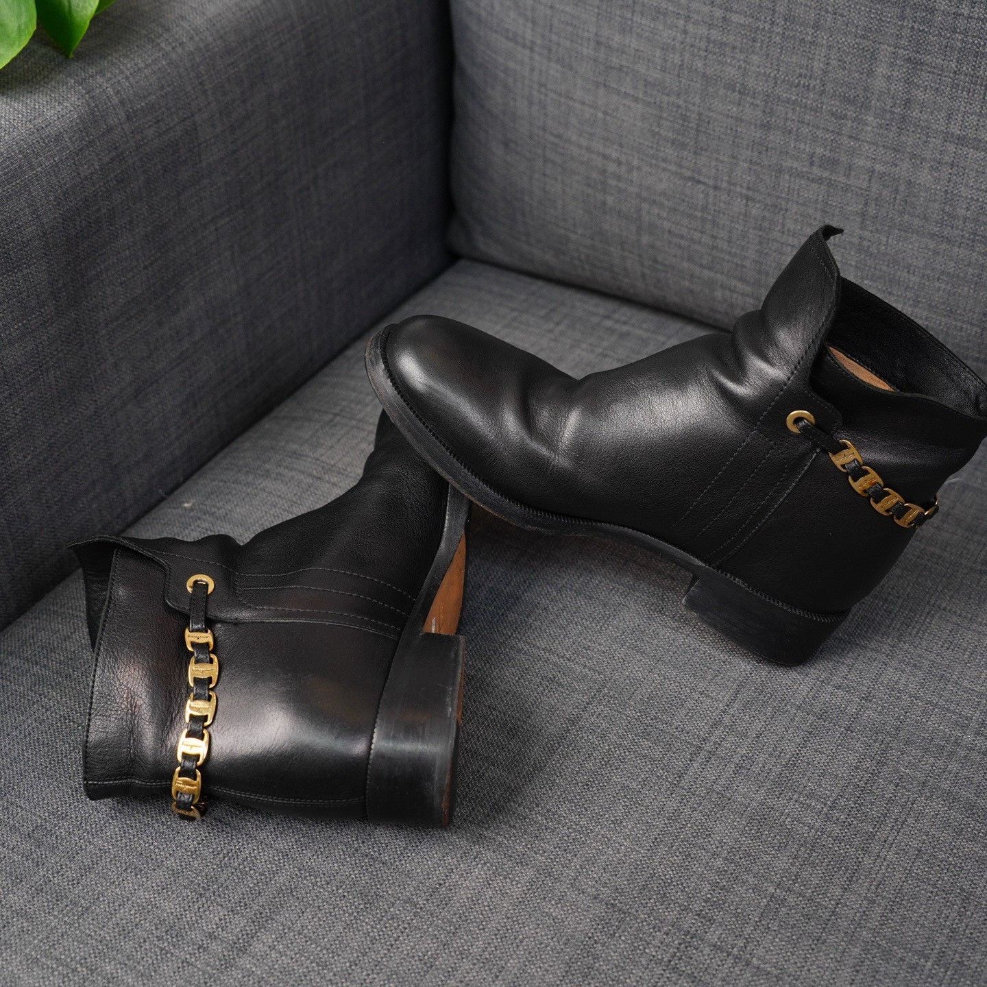 Salvatore Ferragamo Salvatore Ferragamo Leather Black Boots us_7 Women Size US 7 / IT 37 - 8 Thumbnail