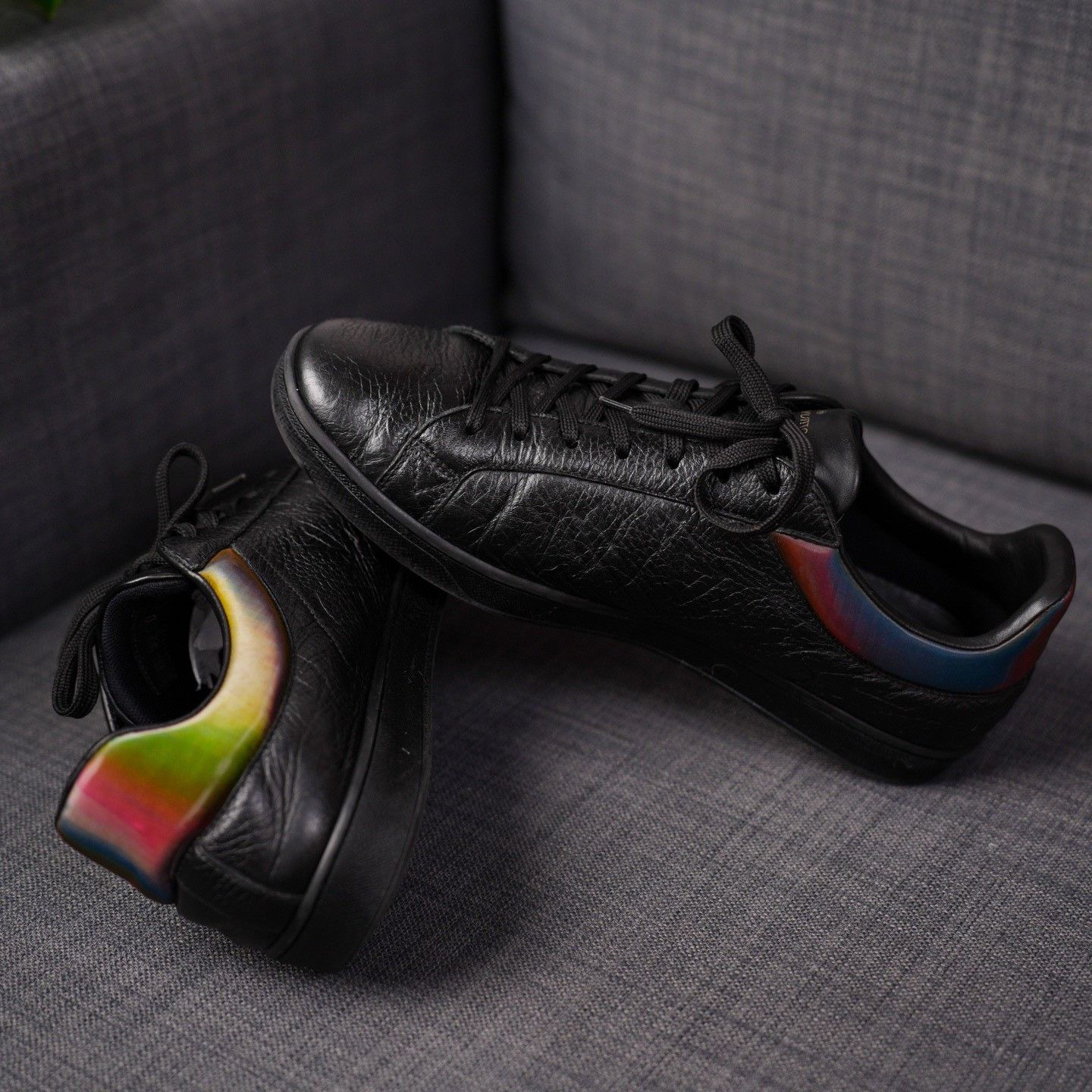 Louis Vuitton Louis Vuitton Black Lowtop Sneakers 9 Men Size US 9 / EU 42 - 8 Thumbnail