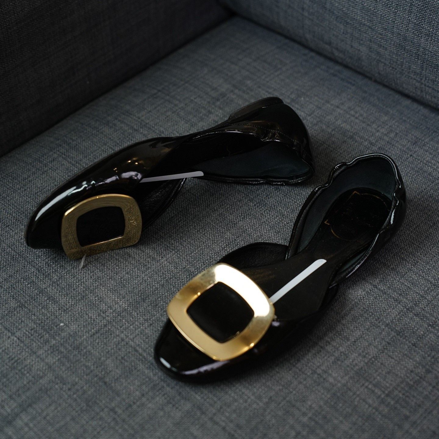 Roger Vivier Roger Vivier Retro Black Lowtop Sneakers it_34-5 Women Size US 4.5 / IT 34.5 - 2 Thumbnail