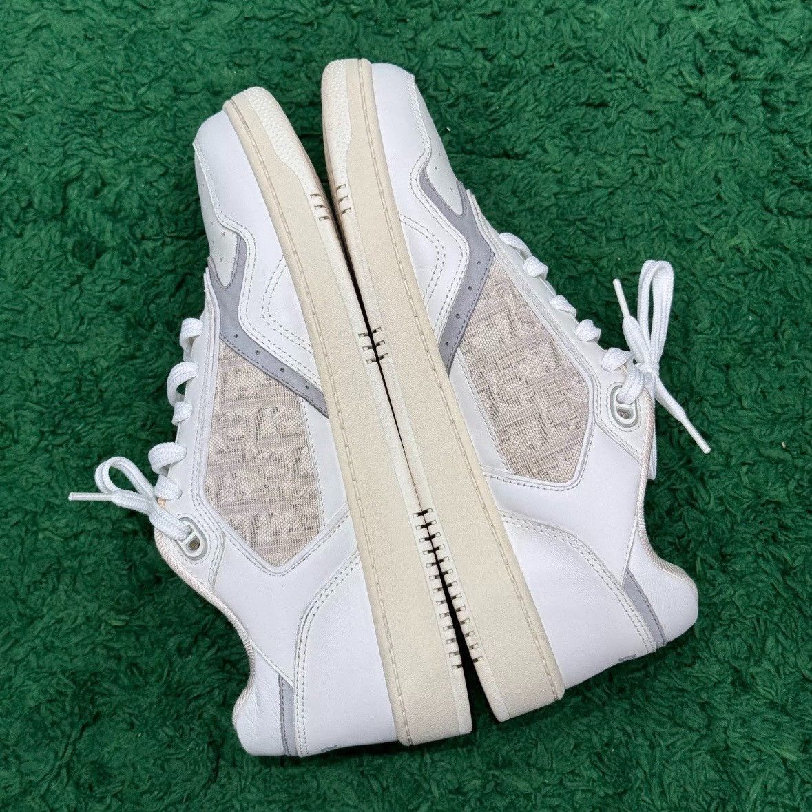 Dior Dior White Lowtop Sneakers us_12 Women Size US 12 / IT 42 - 4 Thumbnail