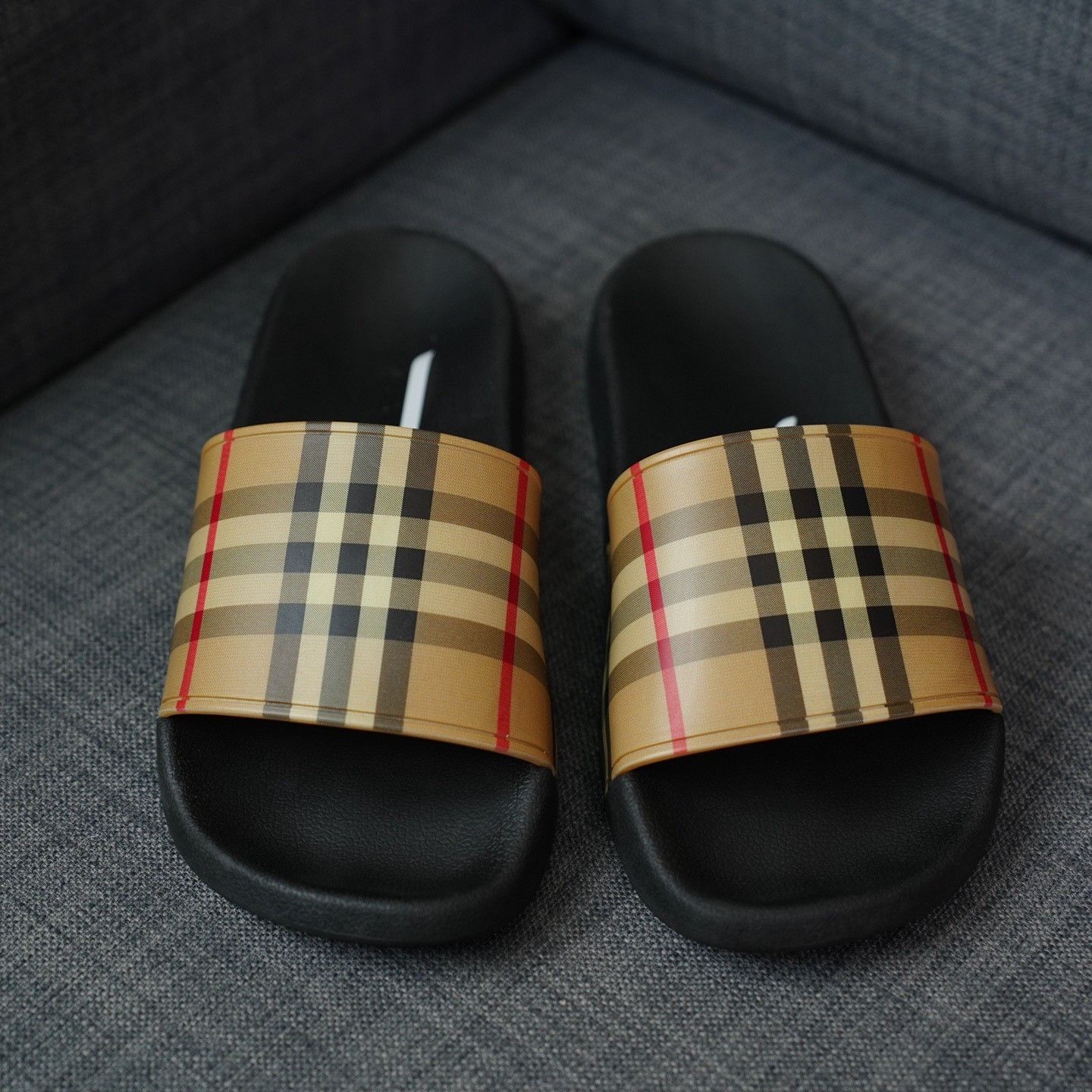 Burberry Burberry Leather Plaid Sandals 7 Men Size US 7 / EU 40 - 3 Thumbnail
