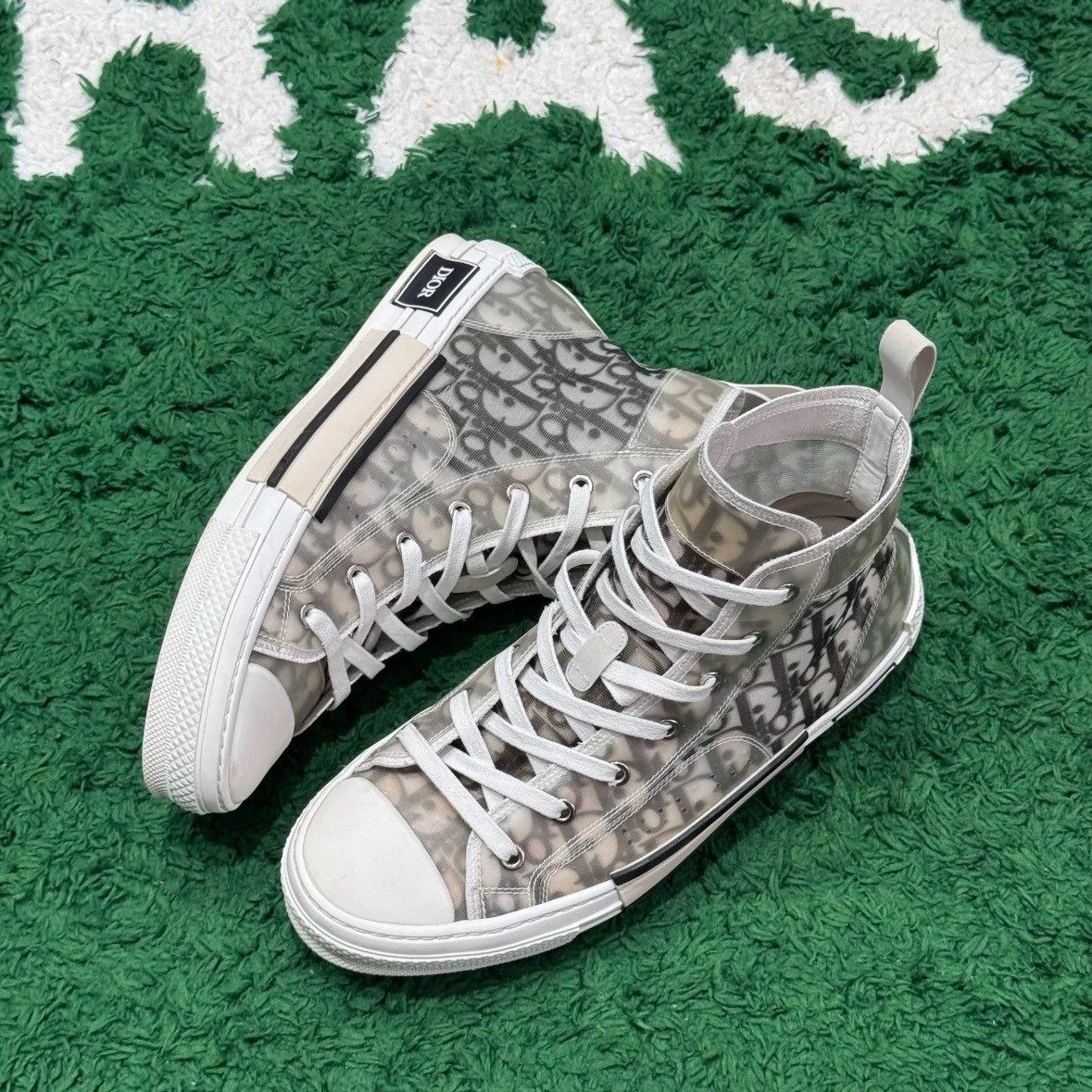 Dior Dior White Hitop Sneakers 8 Men Size US 8 / EU 41 - 2 Thumbnail