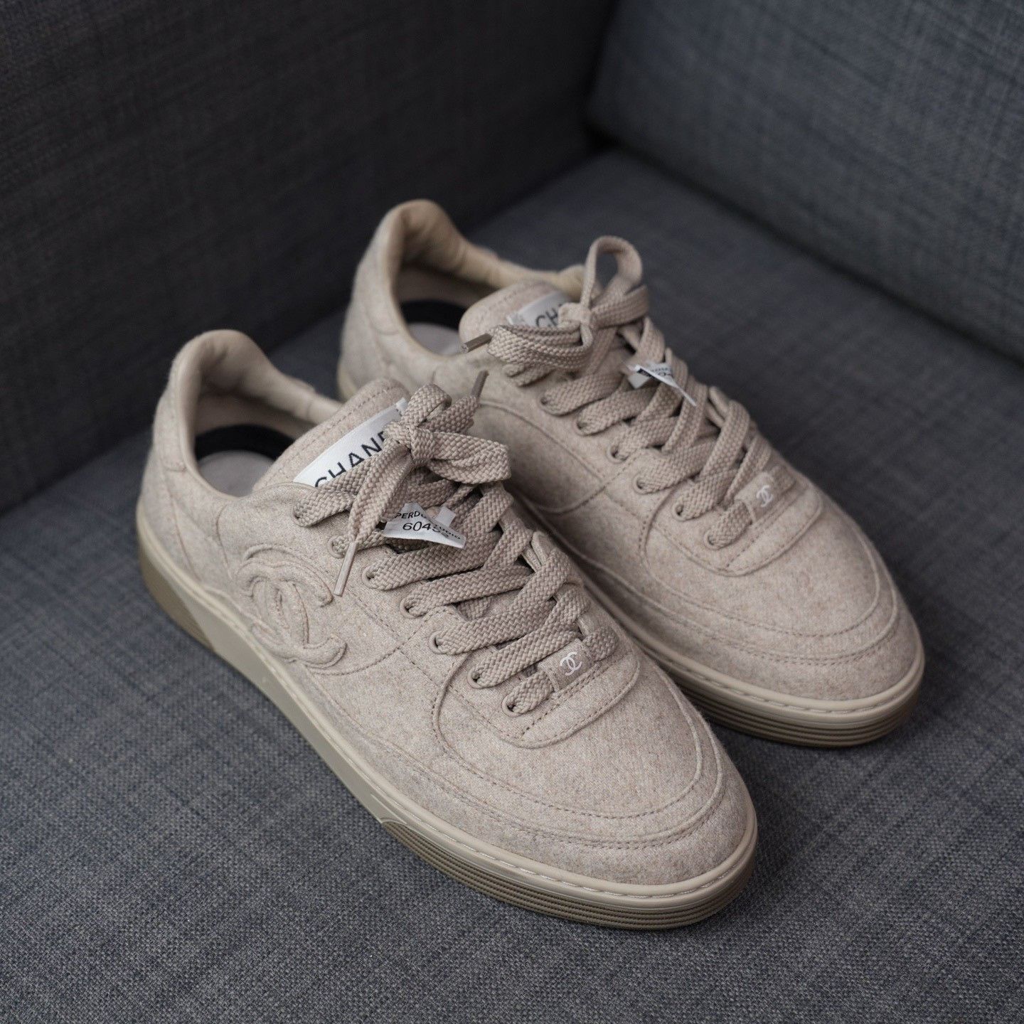 Chanel Chanel Brown Lowtop Sneakers us_7 Women Size US 7 / IT 37 - 4 Thumbnail