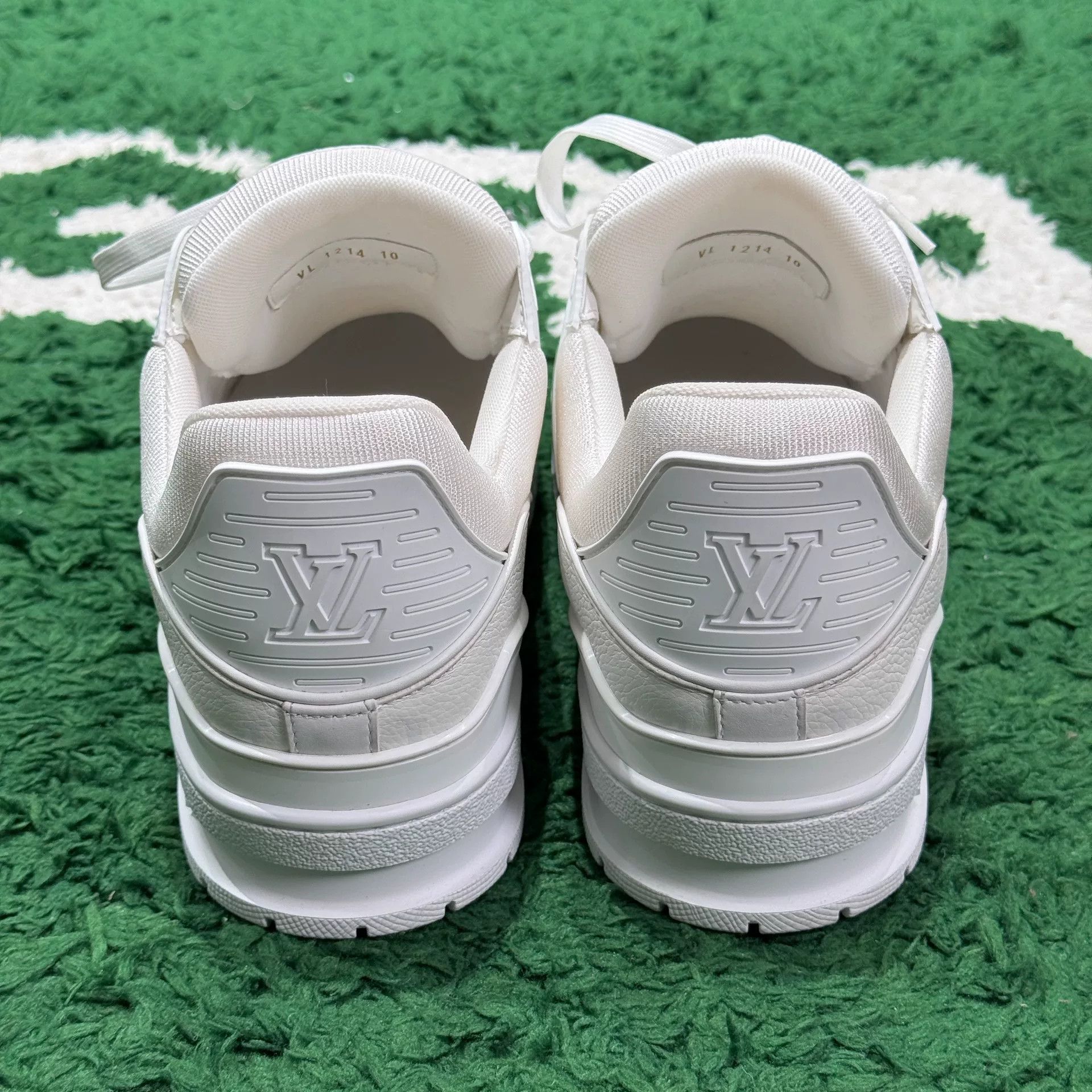 Louis Vuitton Louis Vuitton Training White Lowtop Sneakers 11 Men Size US 11 / EU 44 - 5 Thumbnail