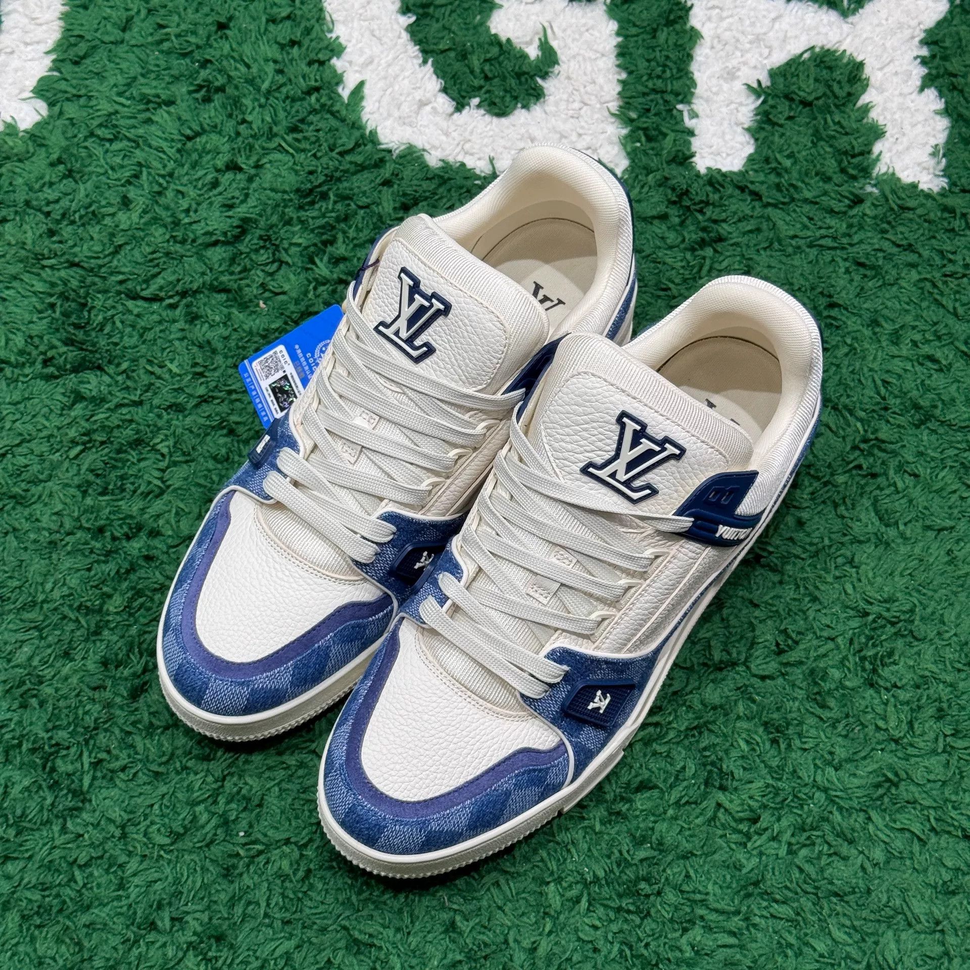 Louis Vuitton Louis Vuitton Training Blue Lowtop Sneakers 10.5 Men Size US 10.5 / EU 43-44 - 5 Thumbnail