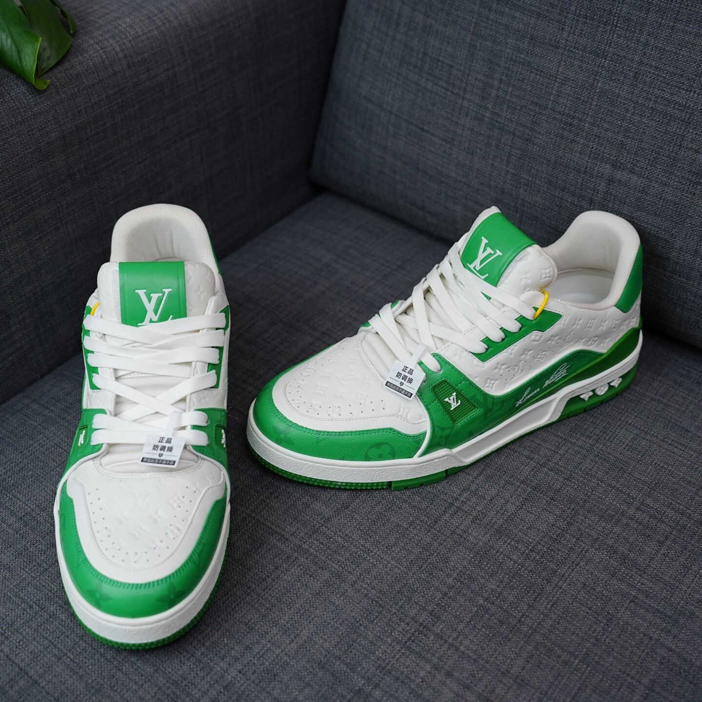 Louis Vuitton Louis Vuitton Training Green Lowtop Sneakers 10 Men Size US 10 / EU 43 - 3 Thumbnail