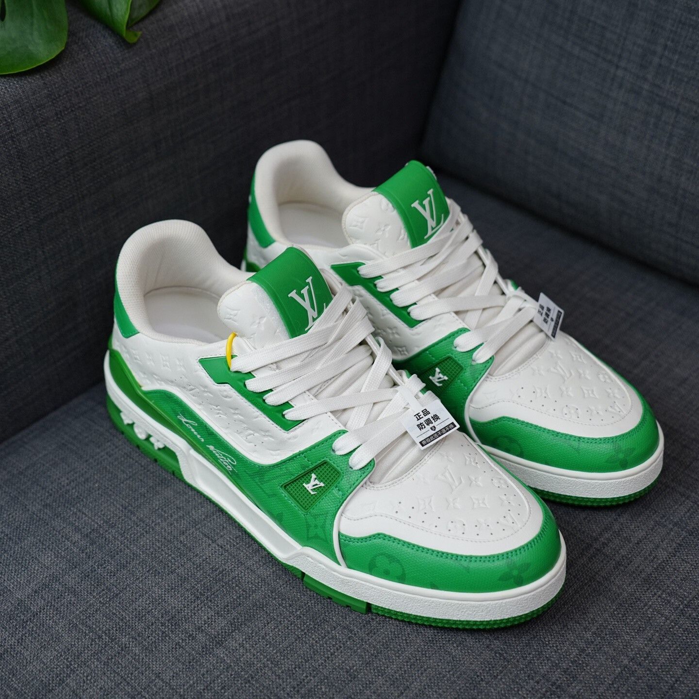 Louis Vuitton Louis Vuitton Training Green Lowtop Sneakers 10 Men Size US 10 / EU 43 - 5 Thumbnail