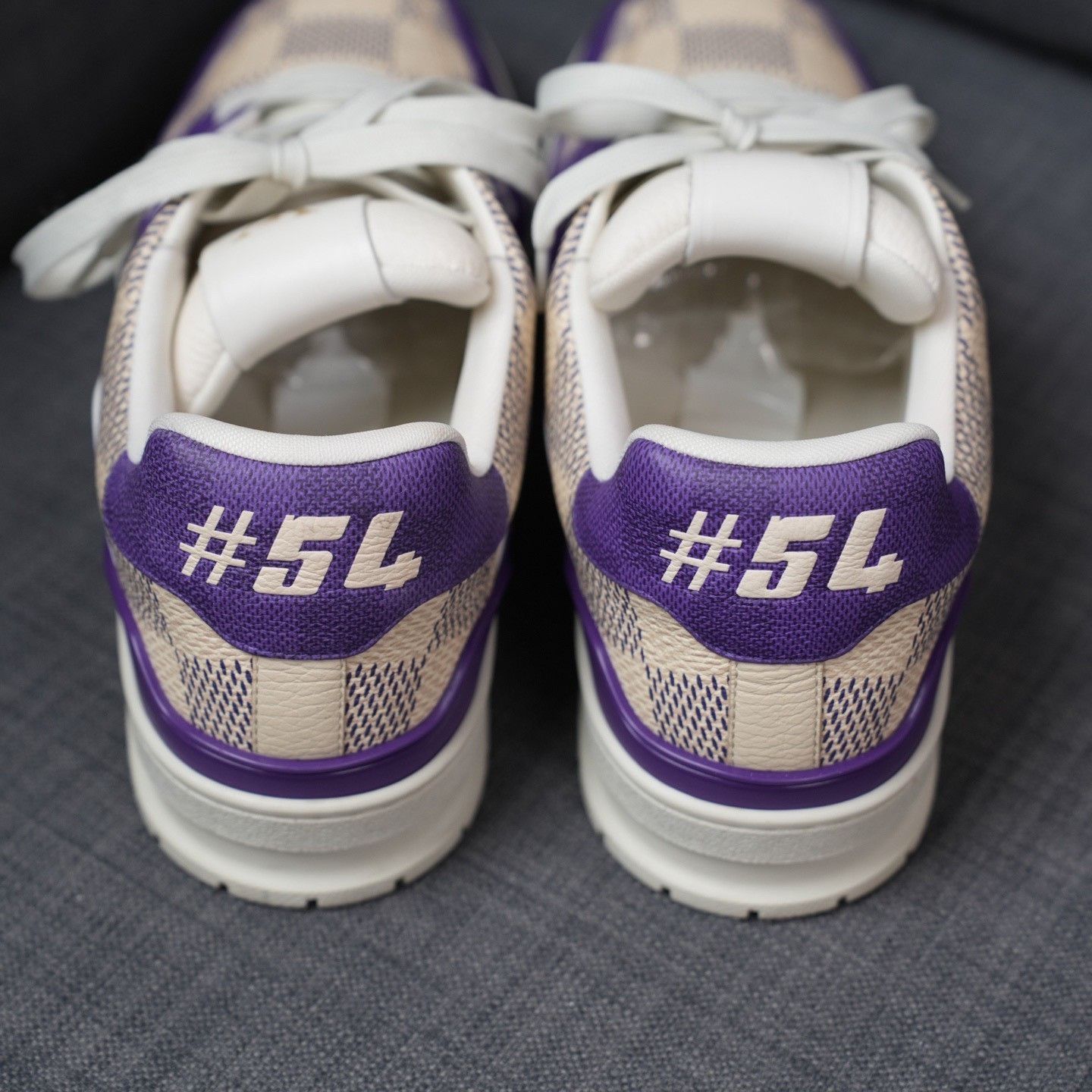 Louis Vuitton Louis Vuitton Training White Lowtop Sneakers 10 Men Size US 10 / EU 43 - 6 Thumbnail