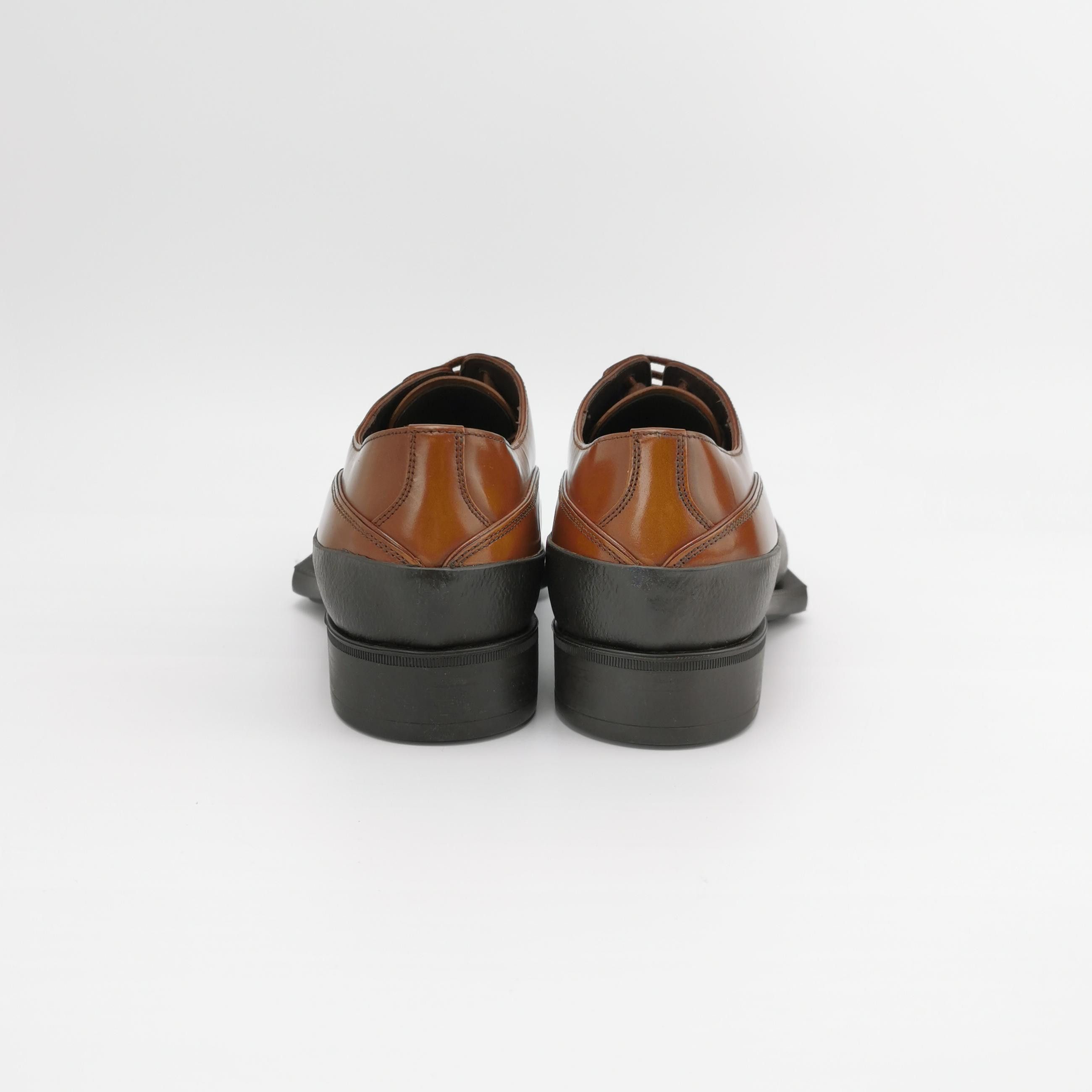 Prada Prada Two-Tone Leather Oxfords EU 39 Size US 6 / EU 39 - 5 Thumbnail