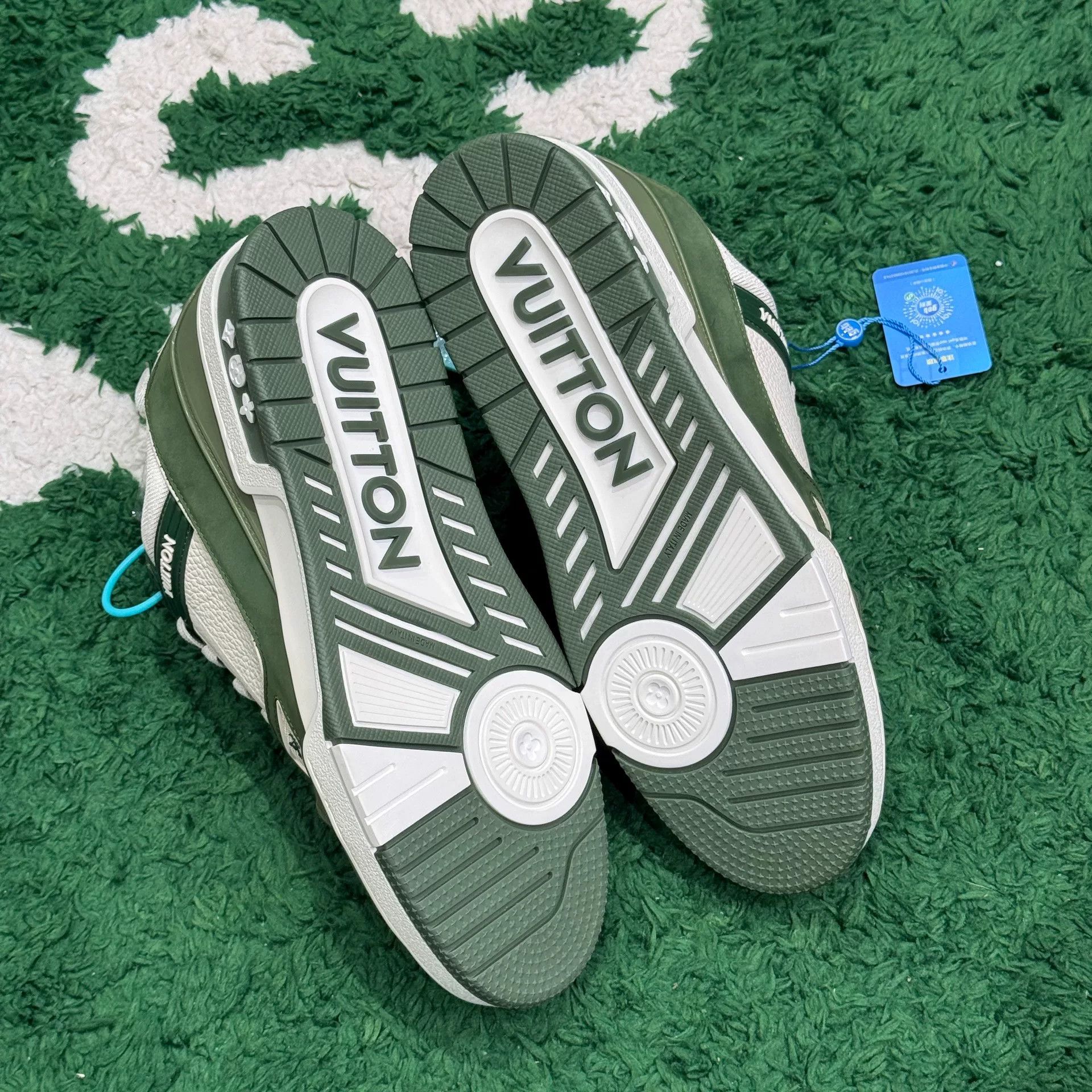 Louis Vuitton Louis Vuitton Training Green Lowtop Sneakers 9 Men Size US 9 / EU 42 - 7 Thumbnail