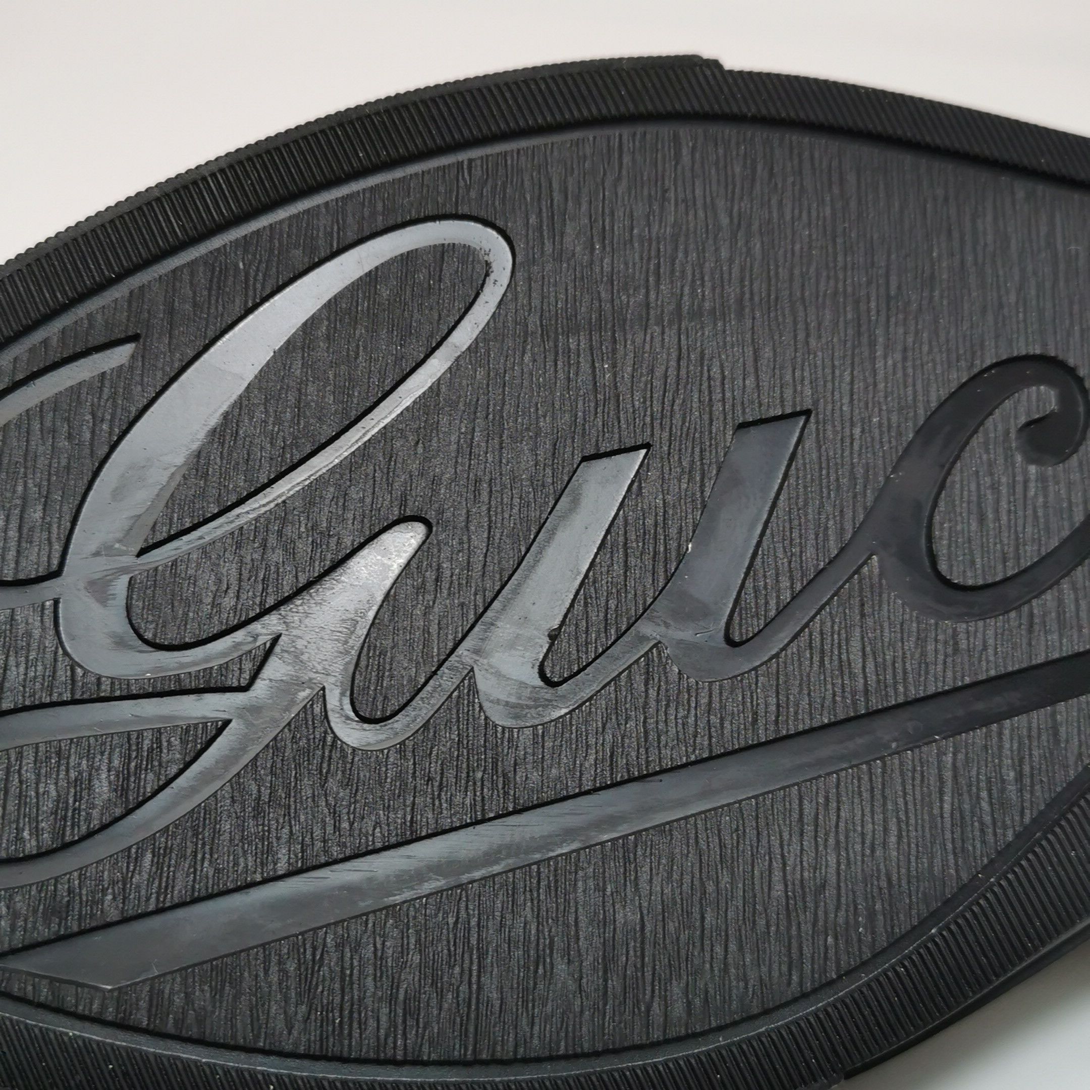 Gucci Gucci Logo Plate Low-Top Sneakers US 8.5 Size US 8 / EU 41 - 9 Thumbnail