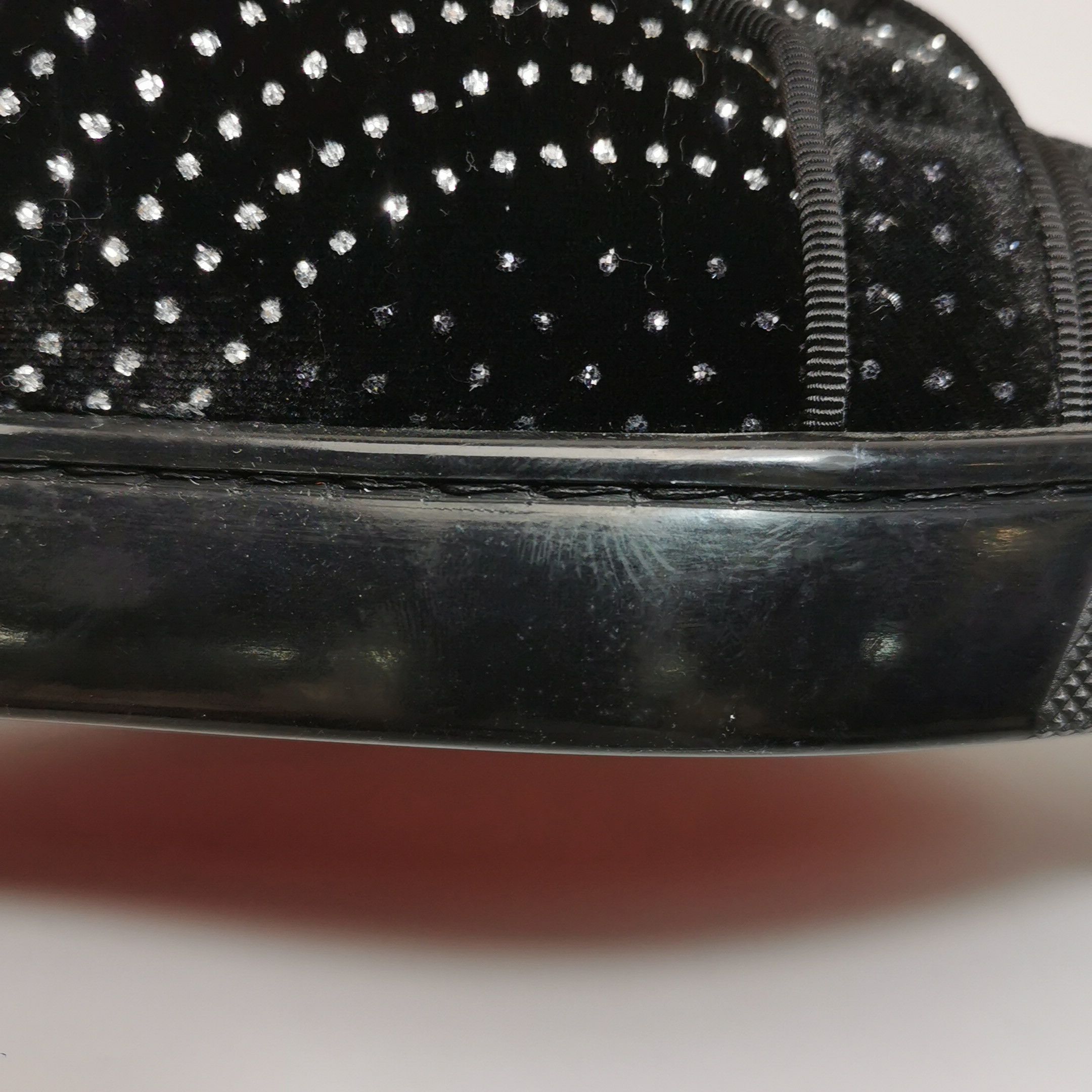 Christian Louboutin Christian Louboutin Strass Louis Junior Sneakers EU 39 Size US 6 / EU 39 - 8 Thumbnail