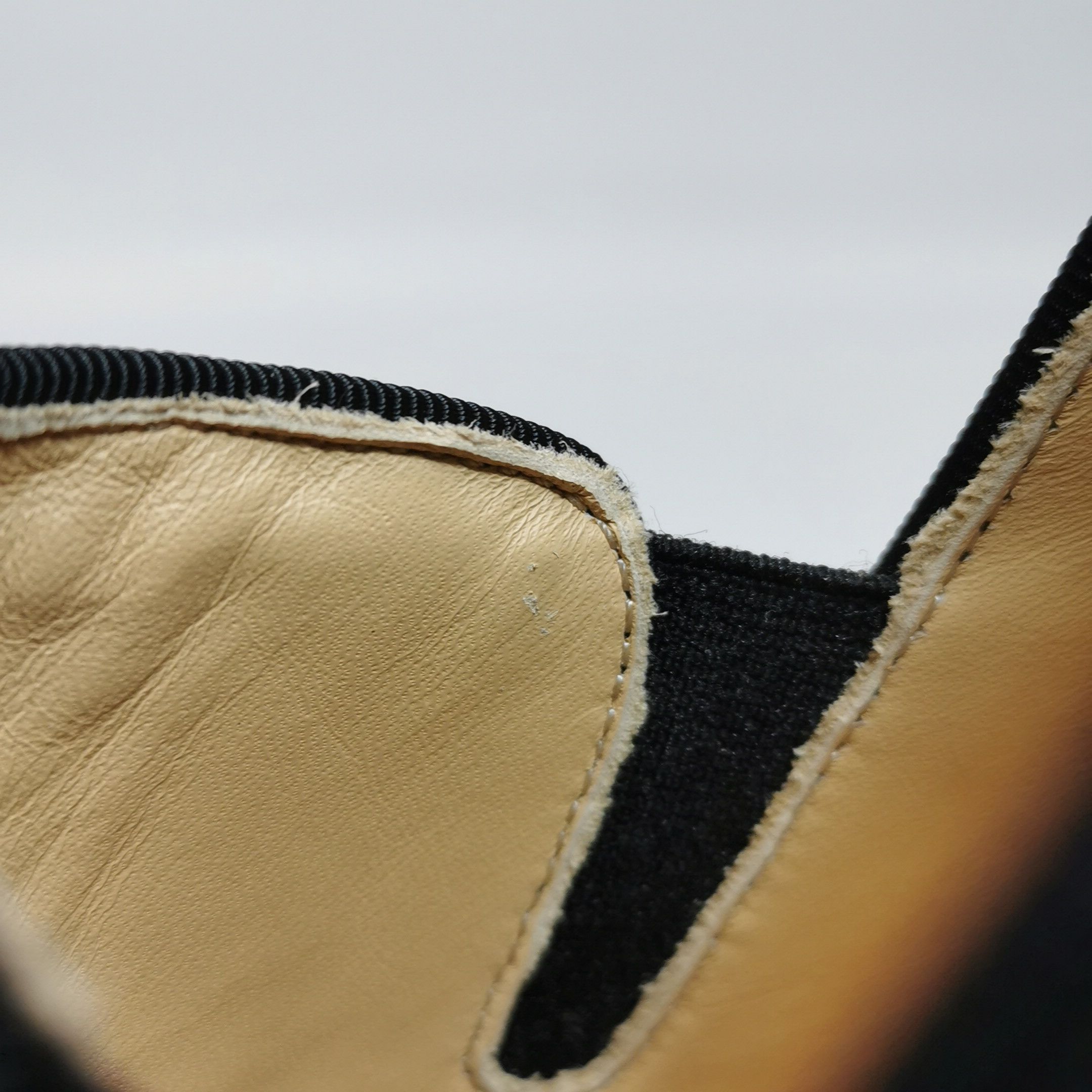 Christian Louboutin Christian Louboutin Spiked Roller-Boat Slip Ons 39.5 Size US 6 / EU 39 - 11 Thumbnail