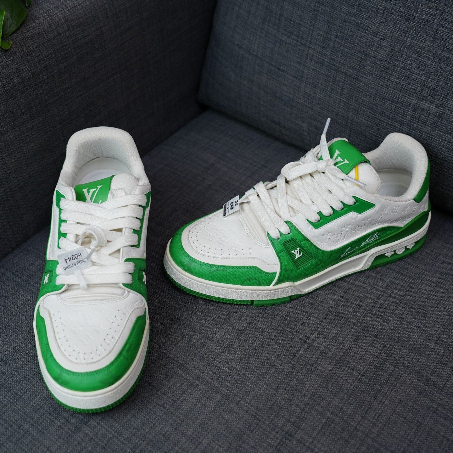Louis Vuitton Louis Vuitton Training Green Lowtop Sneakers 8.5 Men Size US 8.5 / EU 41-42 - 3 Thumbnail