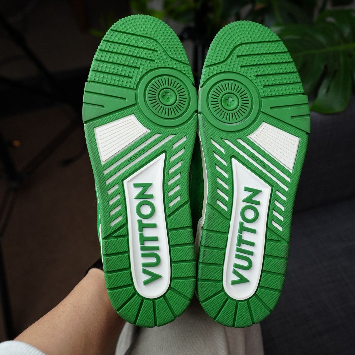 Louis Vuitton Louis Vuitton Training Green Lowtop Sneakers 8.5 Men Size US 8.5 / EU 41-42 - 9 Thumbnail