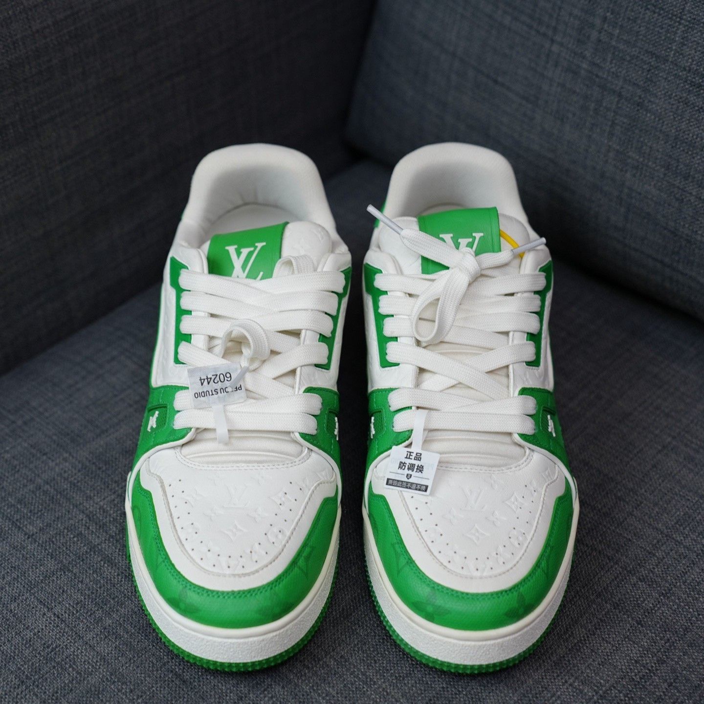 Louis Vuitton Louis Vuitton Training Green Lowtop Sneakers 8.5 Men Size US 8.5 / EU 41-42 - 4 Thumbnail