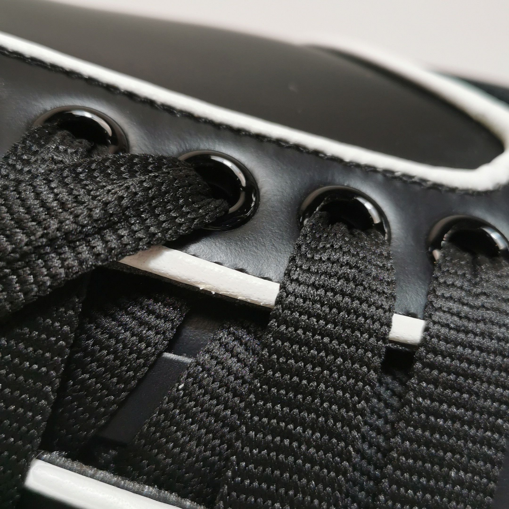 Alexander McQueen Alexander McQueen Two-Tone Leather Oversized Sneakers 43 Size US 10 / EU 43 - 10 Thumbnail