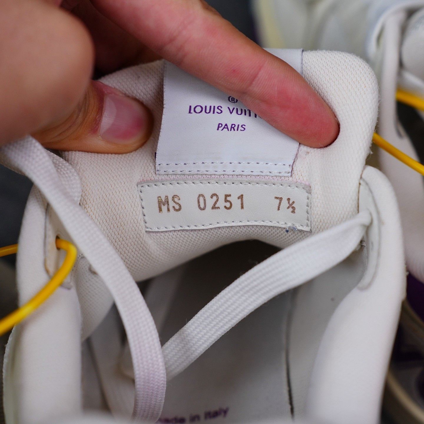 Louis Vuitton Louis Vuitton Training White Lowtop Sneakers 8.5 Men Size US 8.5 / EU 41-42 - 7 Thumbnail