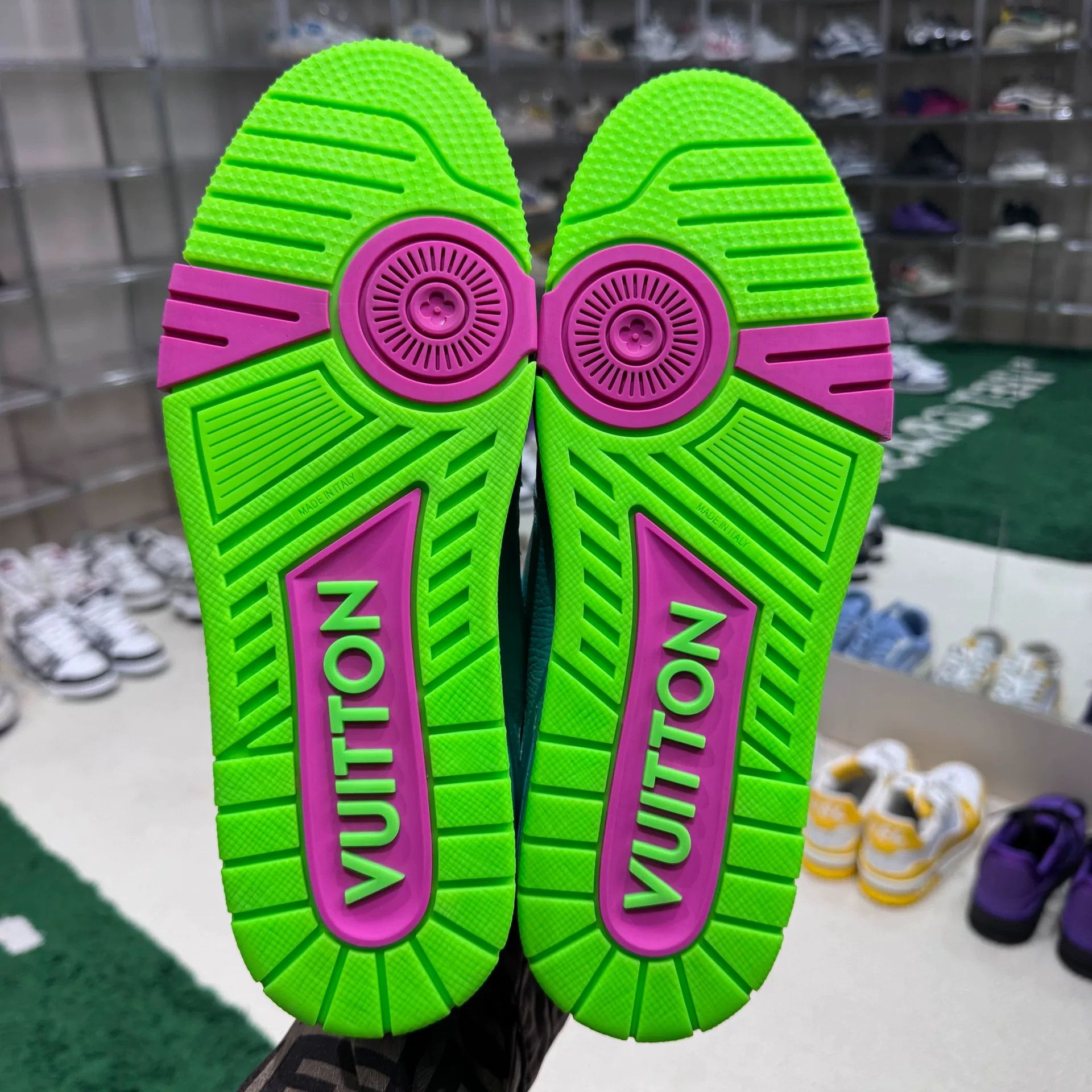 Louis Vuitton Louis Vuitton Training Rainbow Multi Lowtop Sneakers 8.5 Men Size US 8.5 / EU 41-42 - 6 Thumbnail