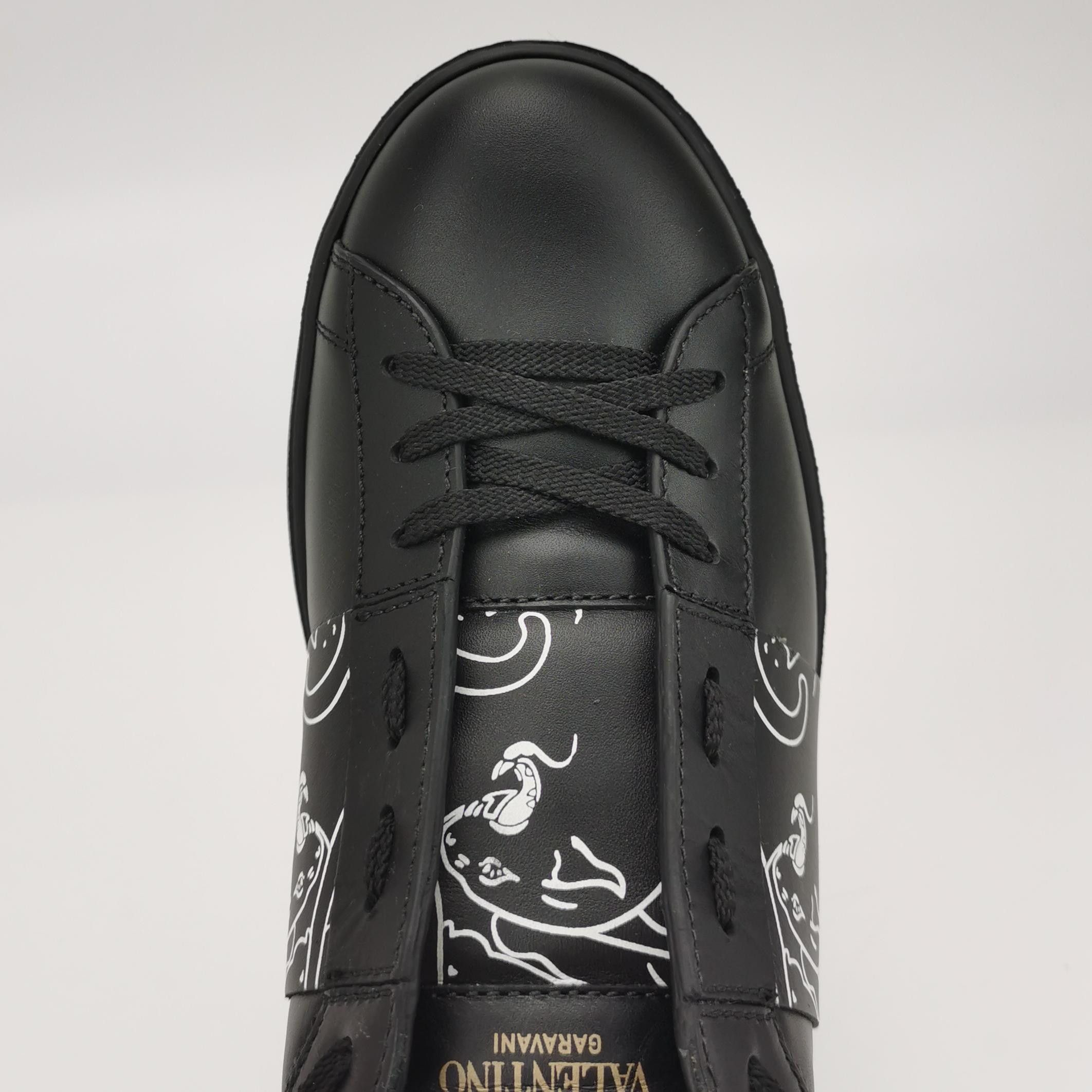 Valentino Valentino Printed Rockstud Sneakers Size 40 Size US 7 / EU 40 - 7 Thumbnail