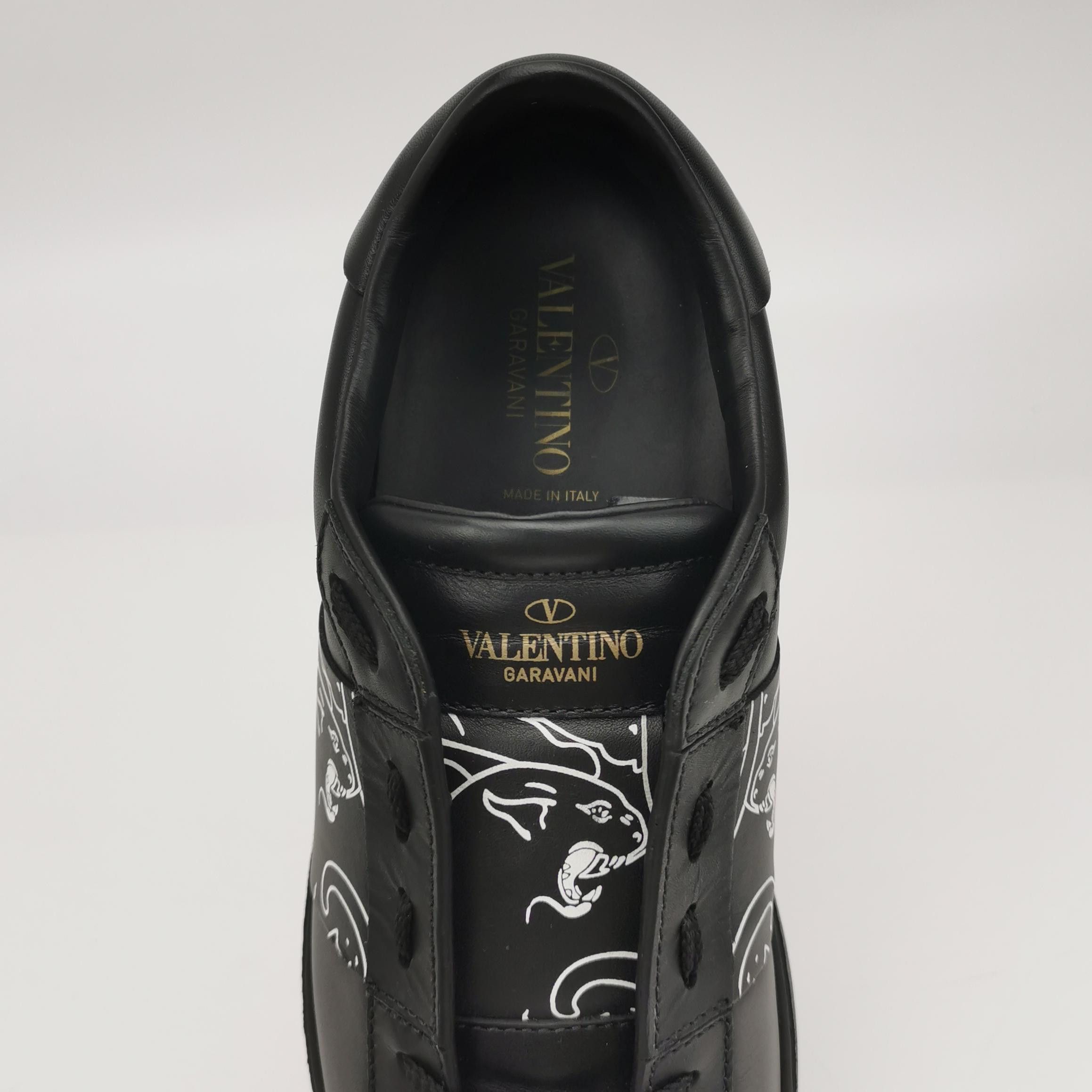 Valentino Valentino Printed Rockstud Sneakers Size 40 Size US 7 / EU 40 - 8 Thumbnail