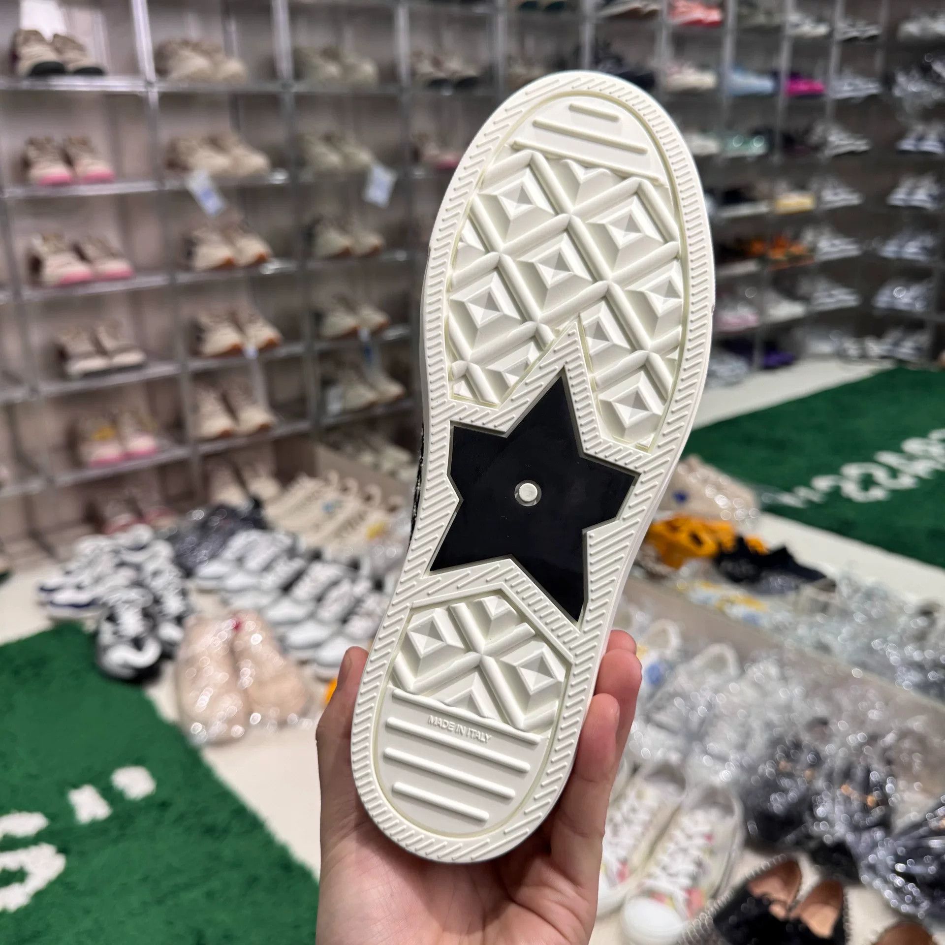 Dior Dior Embroidered White Lowtop Sneakers us_7-5 Women Size US 7.5 / IT 37.5 - 7 Thumbnail
