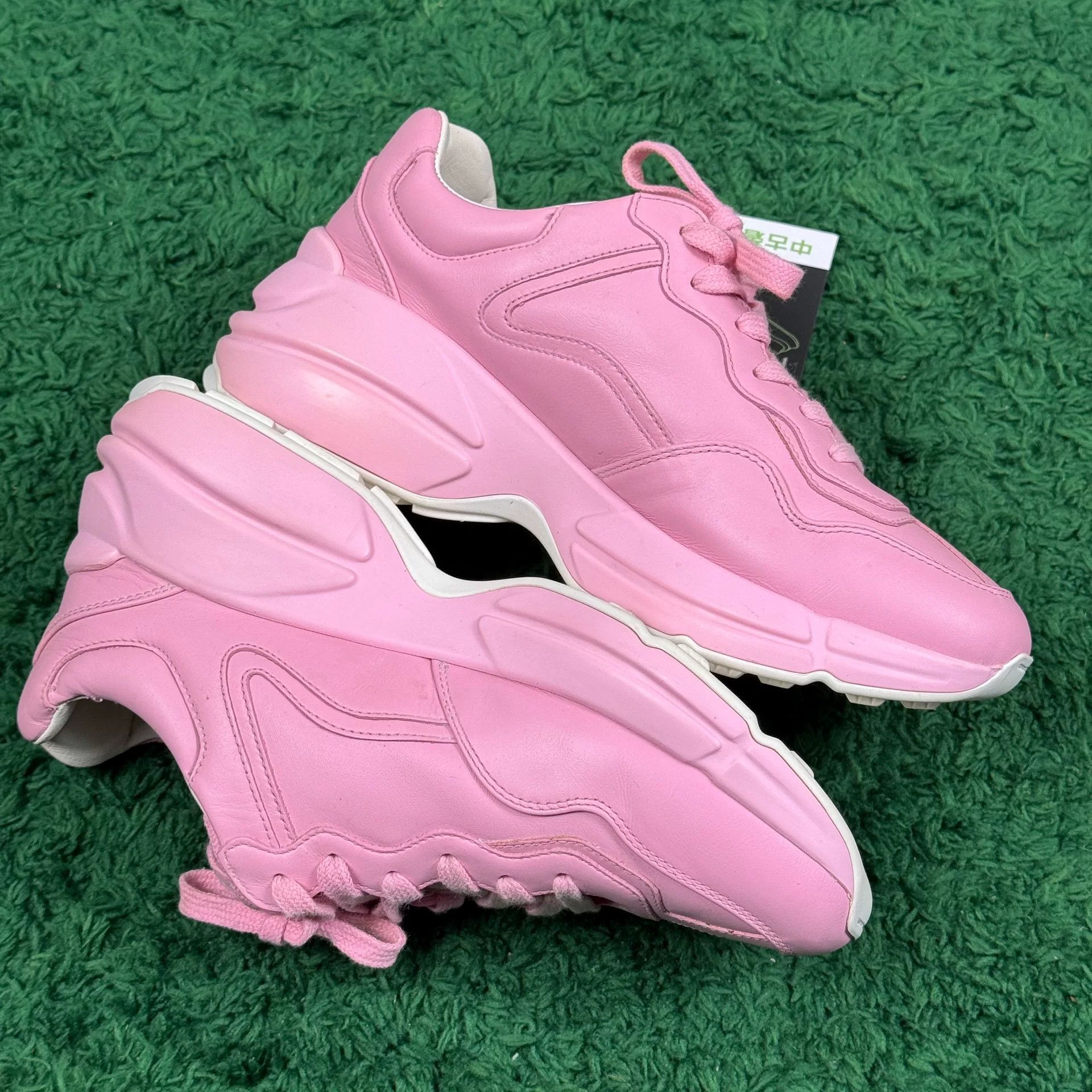 Gucci Gucci Printed Pink Lowtop Sneakers us_7 Women Size US 7 / IT 37 - 6 Thumbnail