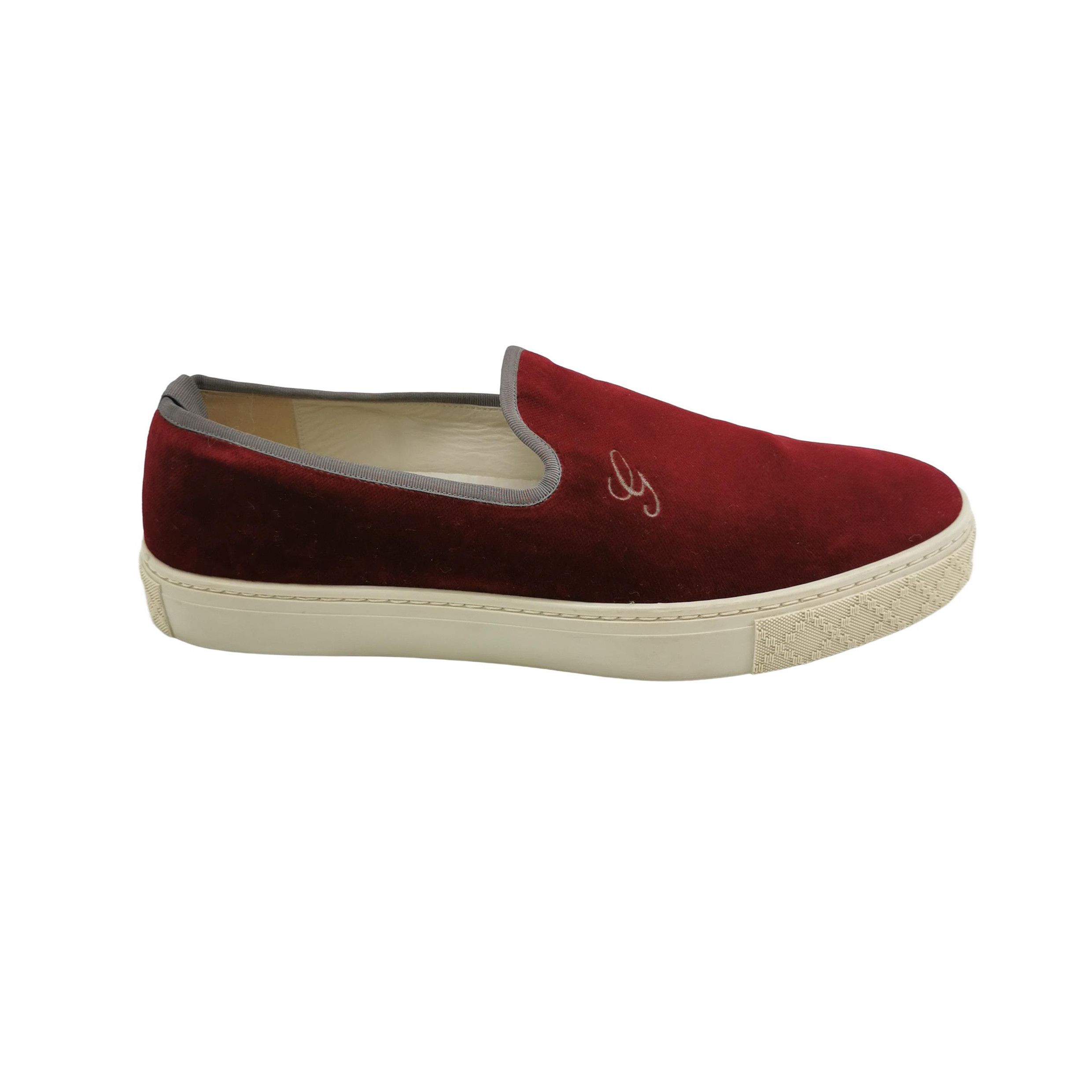 Gucci Gucci Red Velvet Slip On Sneakers 41 Size US 8 / EU 41 - 2 Thumbnail