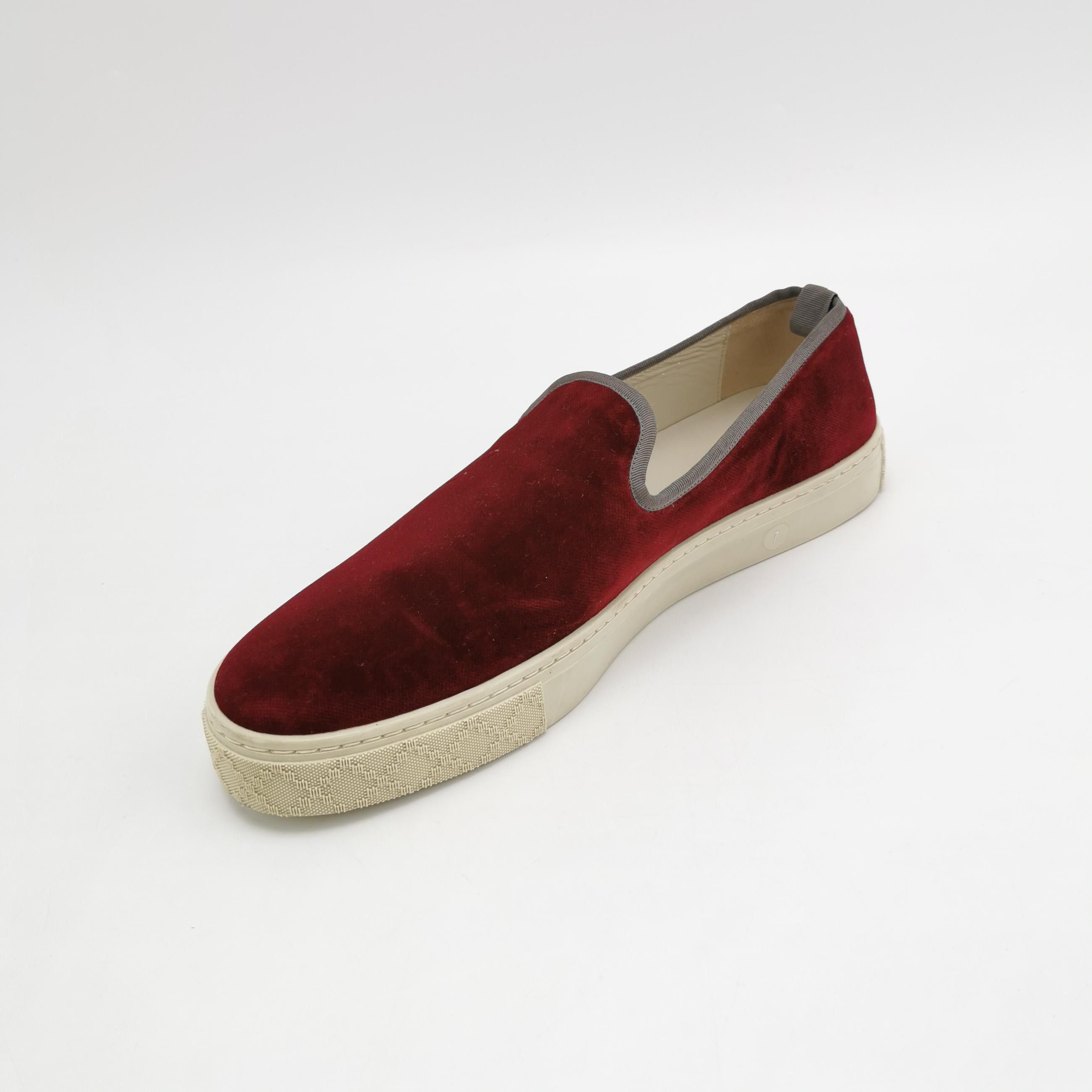 Gucci Gucci Red Velvet Slip On Sneakers 41 Size US 8 / EU 41 - 3 Thumbnail