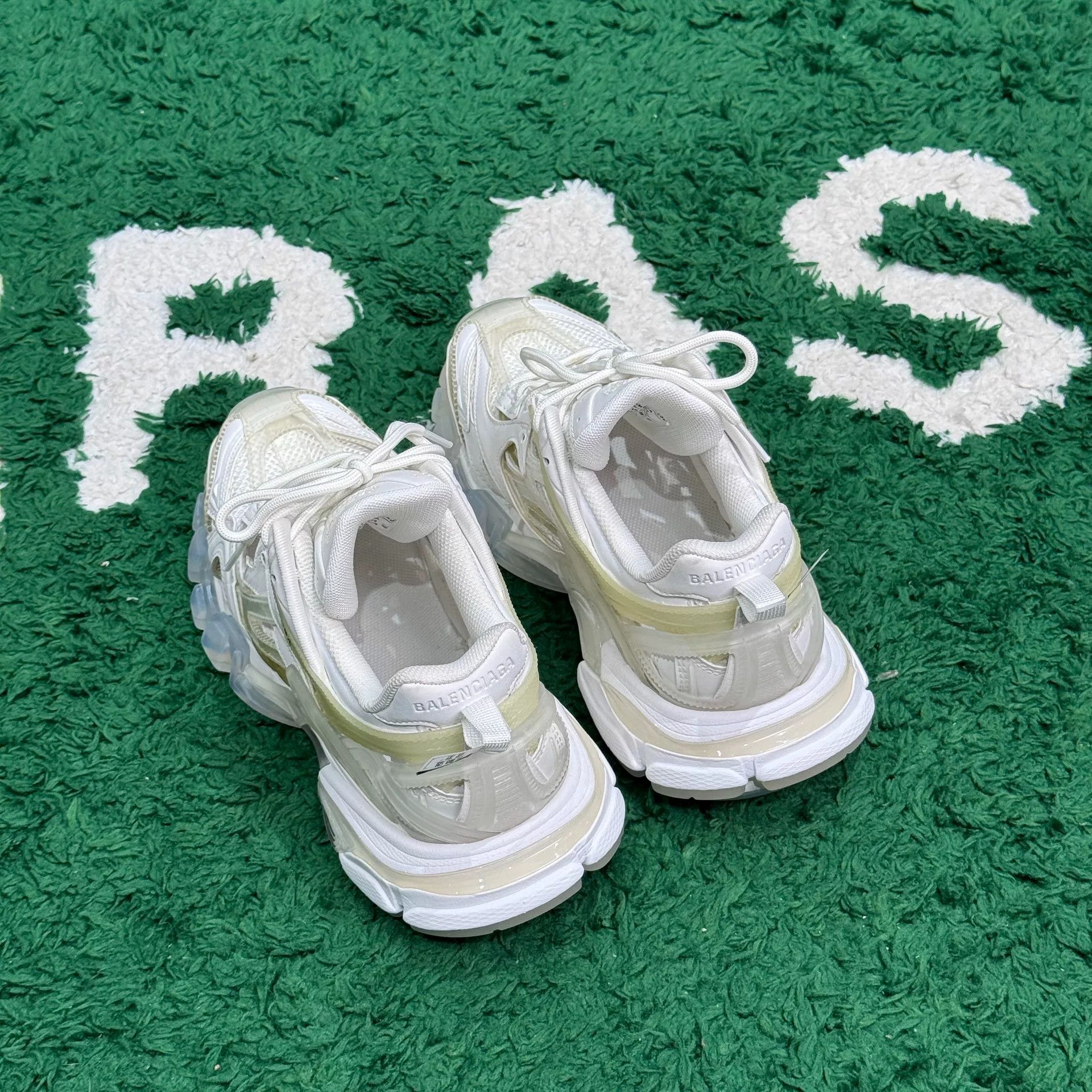 Balenciaga Balenciaga White Lowtop Sneakers us_8 Women Size US 8 / IT 38 - 5 Thumbnail