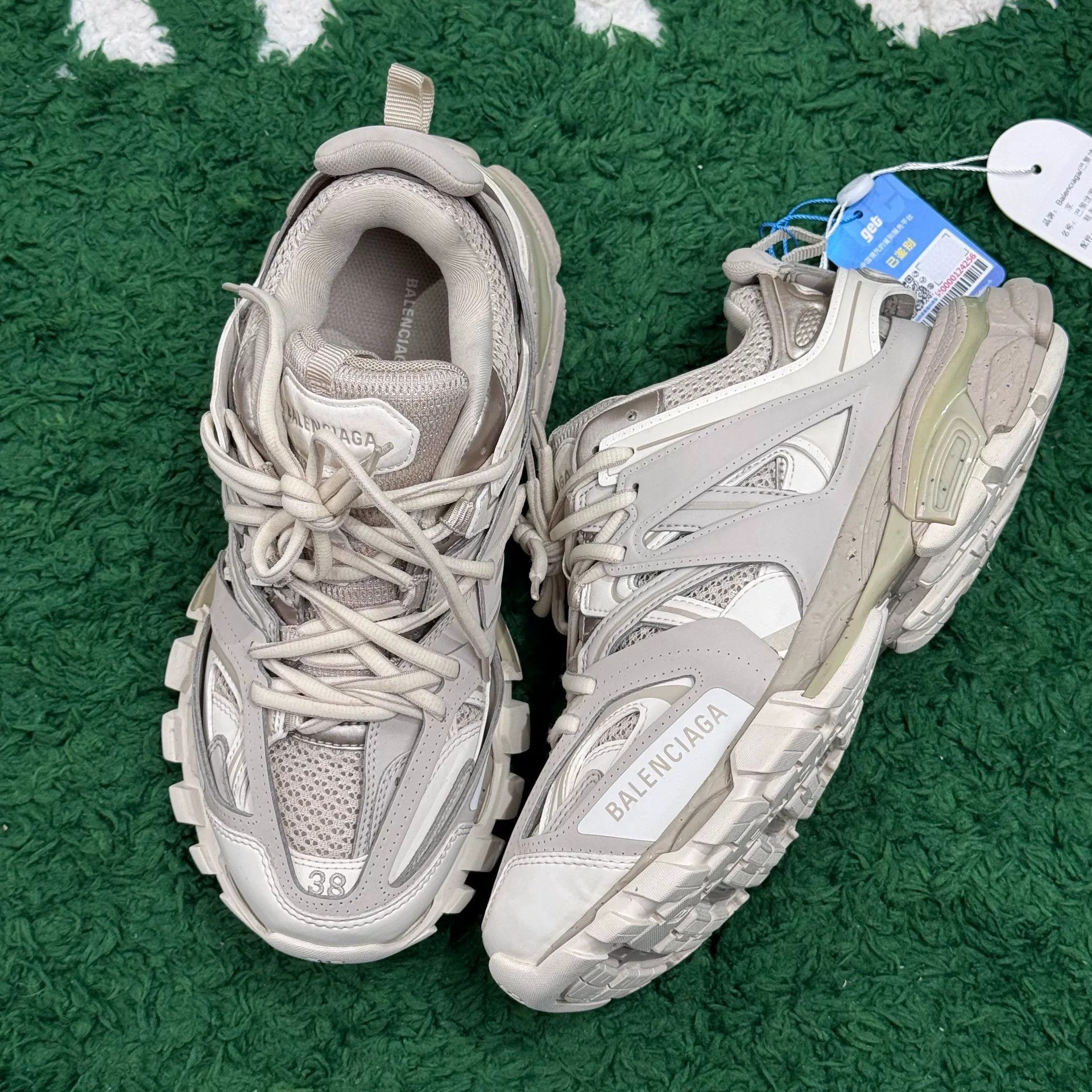 Balenciaga Balenciaga White Lowtop Sneakers us_8 Women Size US 8 / IT 38 - 3 Thumbnail
