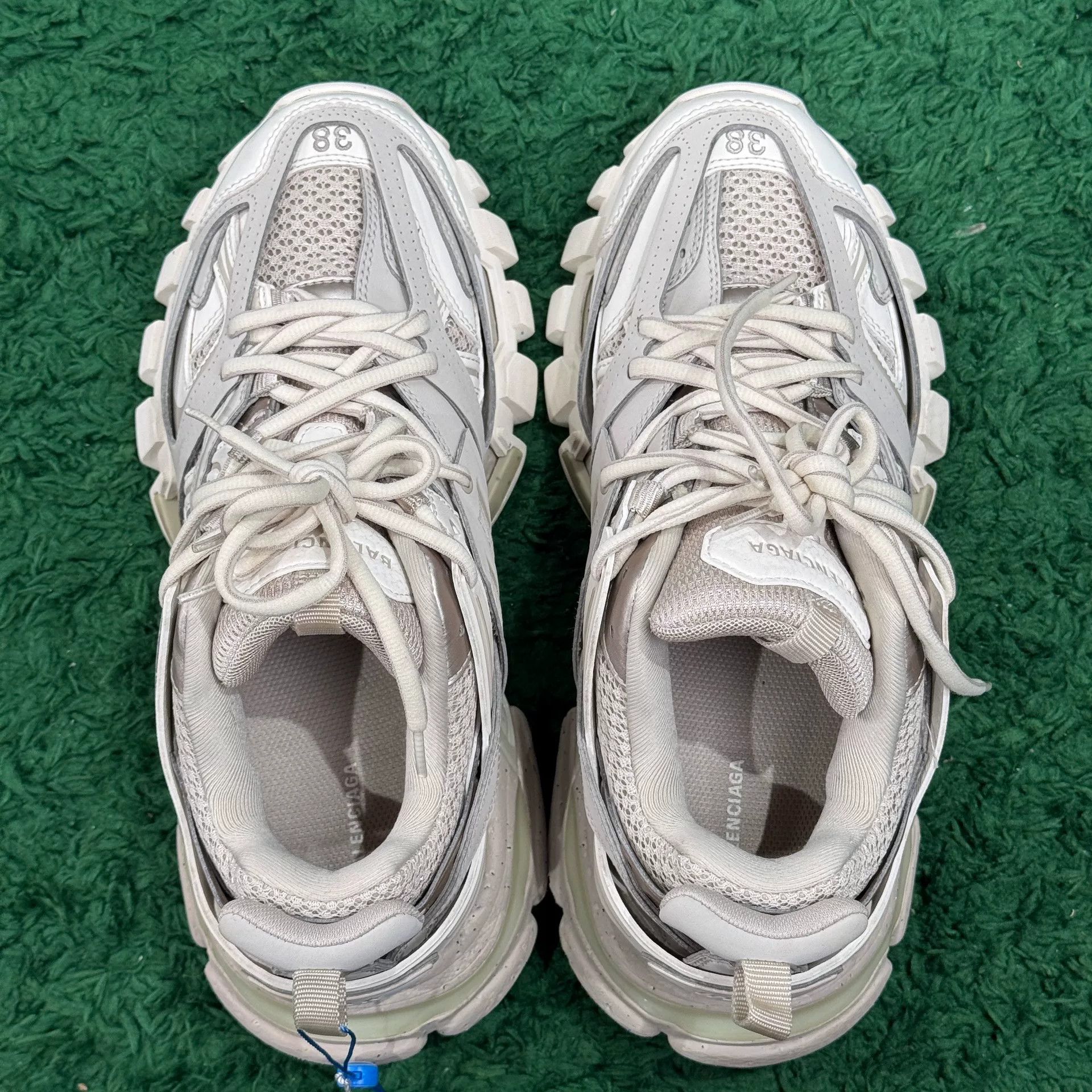 Balenciaga Balenciaga White Lowtop Sneakers us_8 Women Size US 8 / IT 38 - 6 Thumbnail