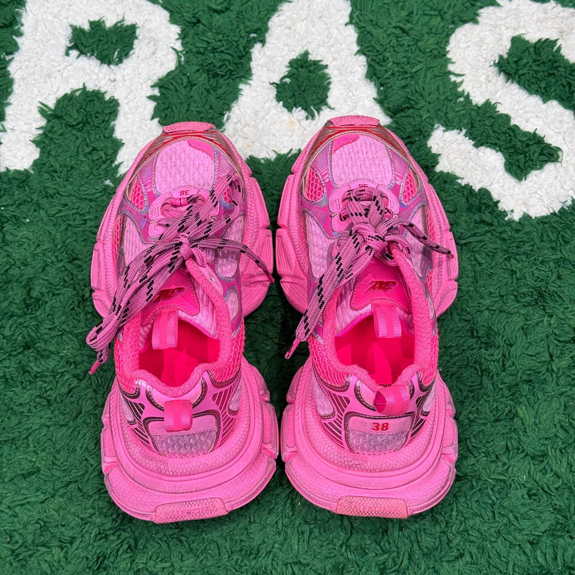 Balenciaga Balenciaga Pink Lowtop Sneakers us_8 Women Size US 8 / IT 38 - 5 Thumbnail