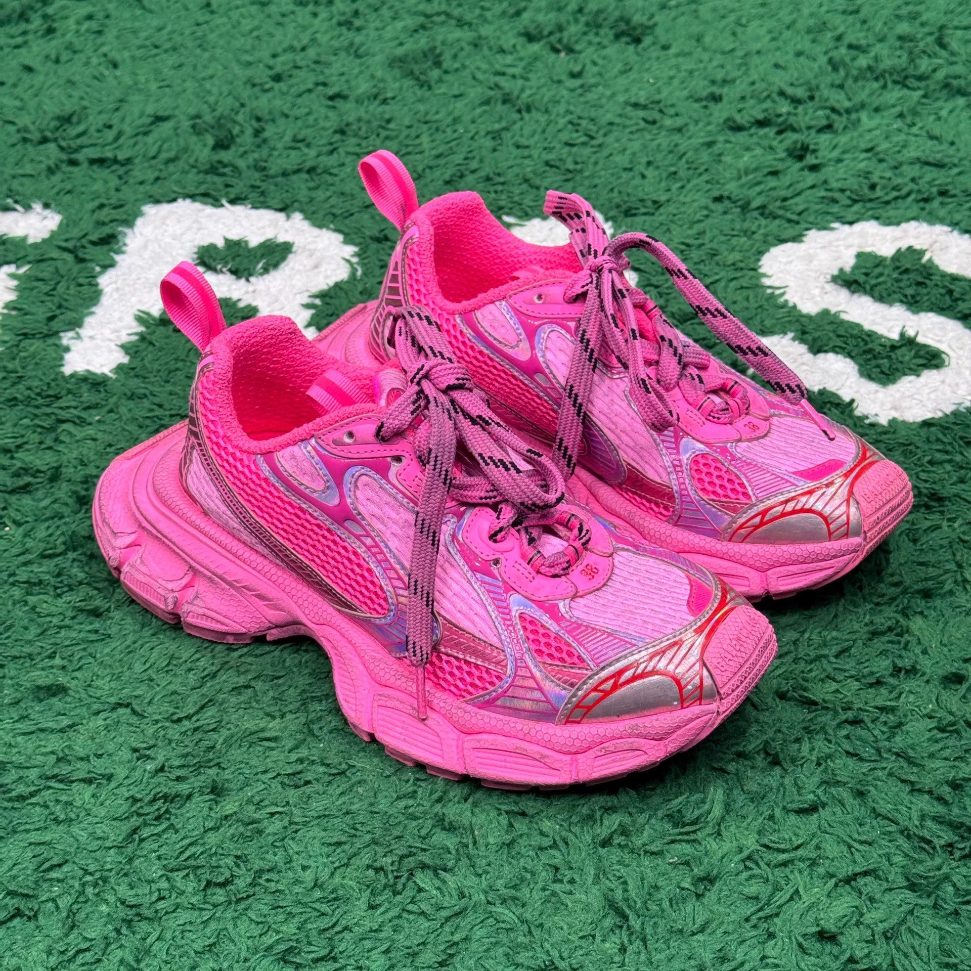 Balenciaga Balenciaga Pink Lowtop Sneakers us_8 Women Size US 8 / IT 38 - 4 Thumbnail