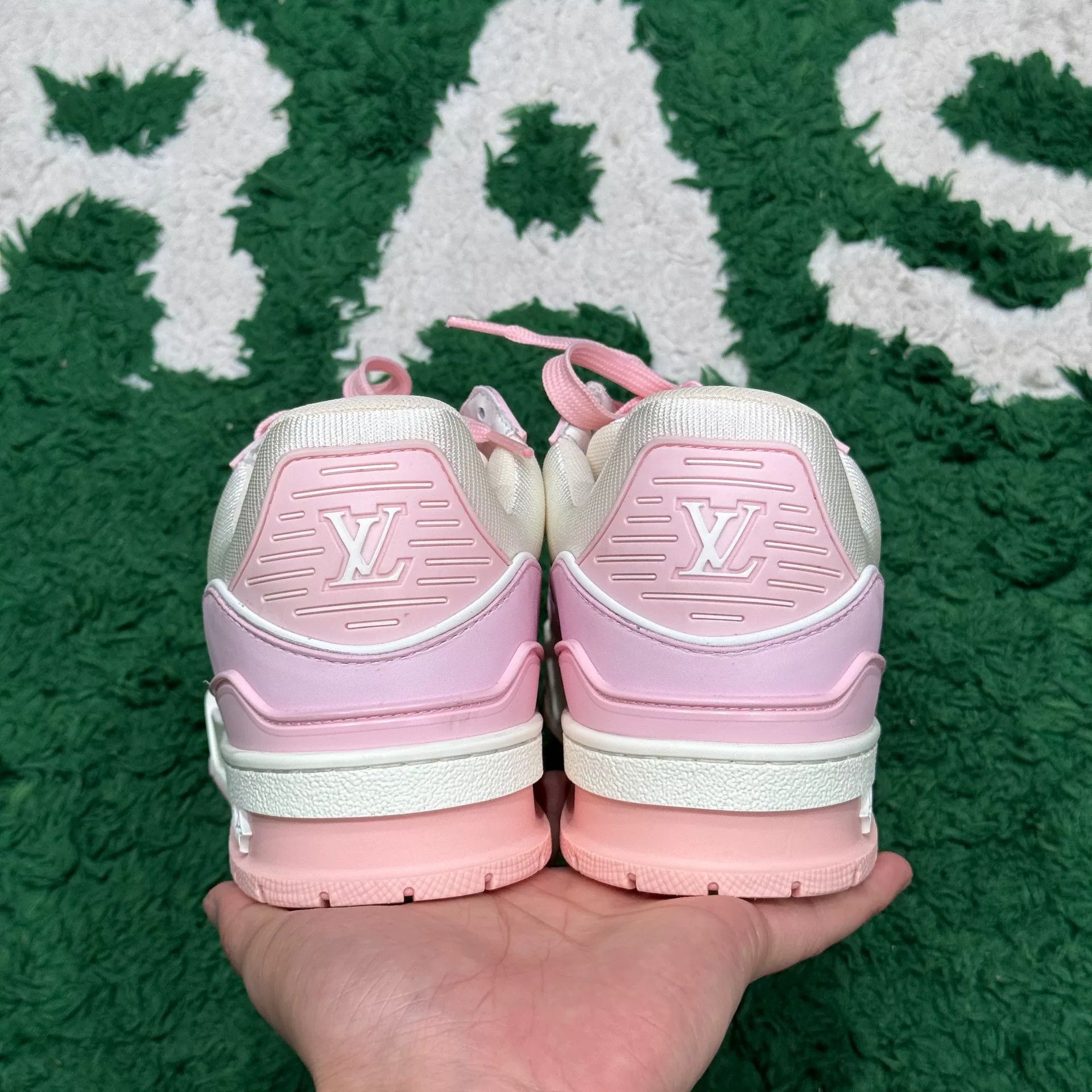 Louis Vuitton Louis Vuitton Training Pink Lowtop Sneakers 5.5 Men Size US 5.5 / EU 38 - 9 Thumbnail
